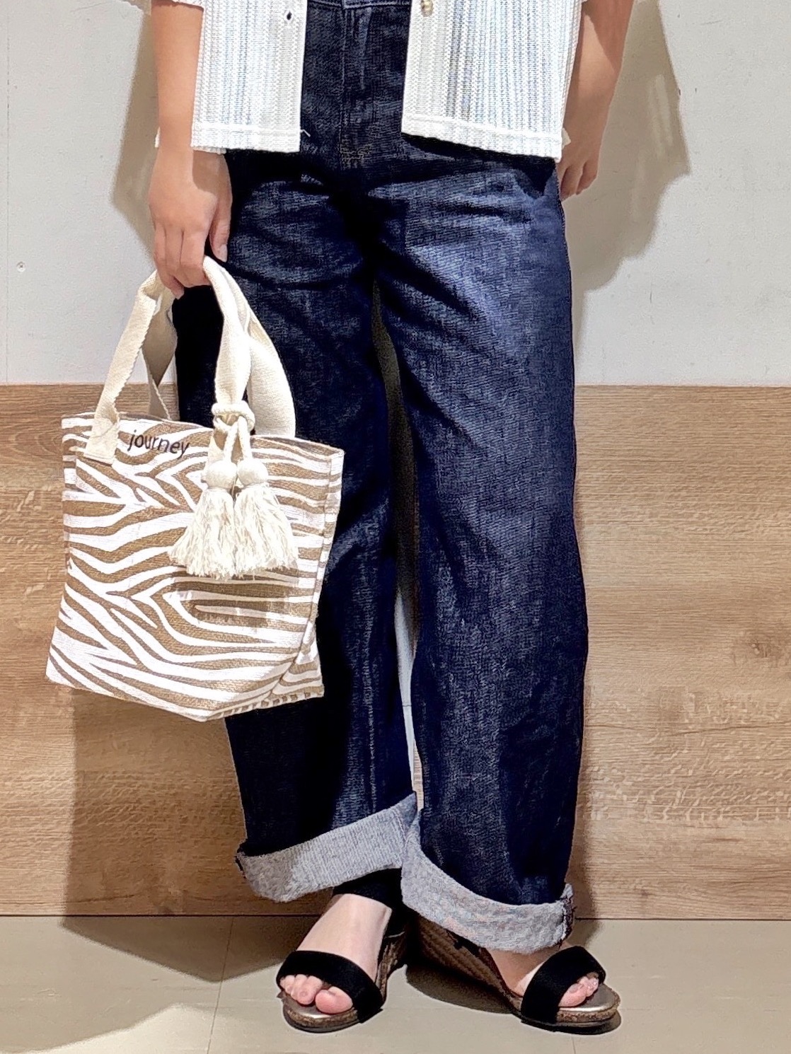 るねさんの「SHOO･LA･RUE｜【洗濯機可/S-LL】カップ付き Wストラップ テレコキャミソール」を使ったコーディネート