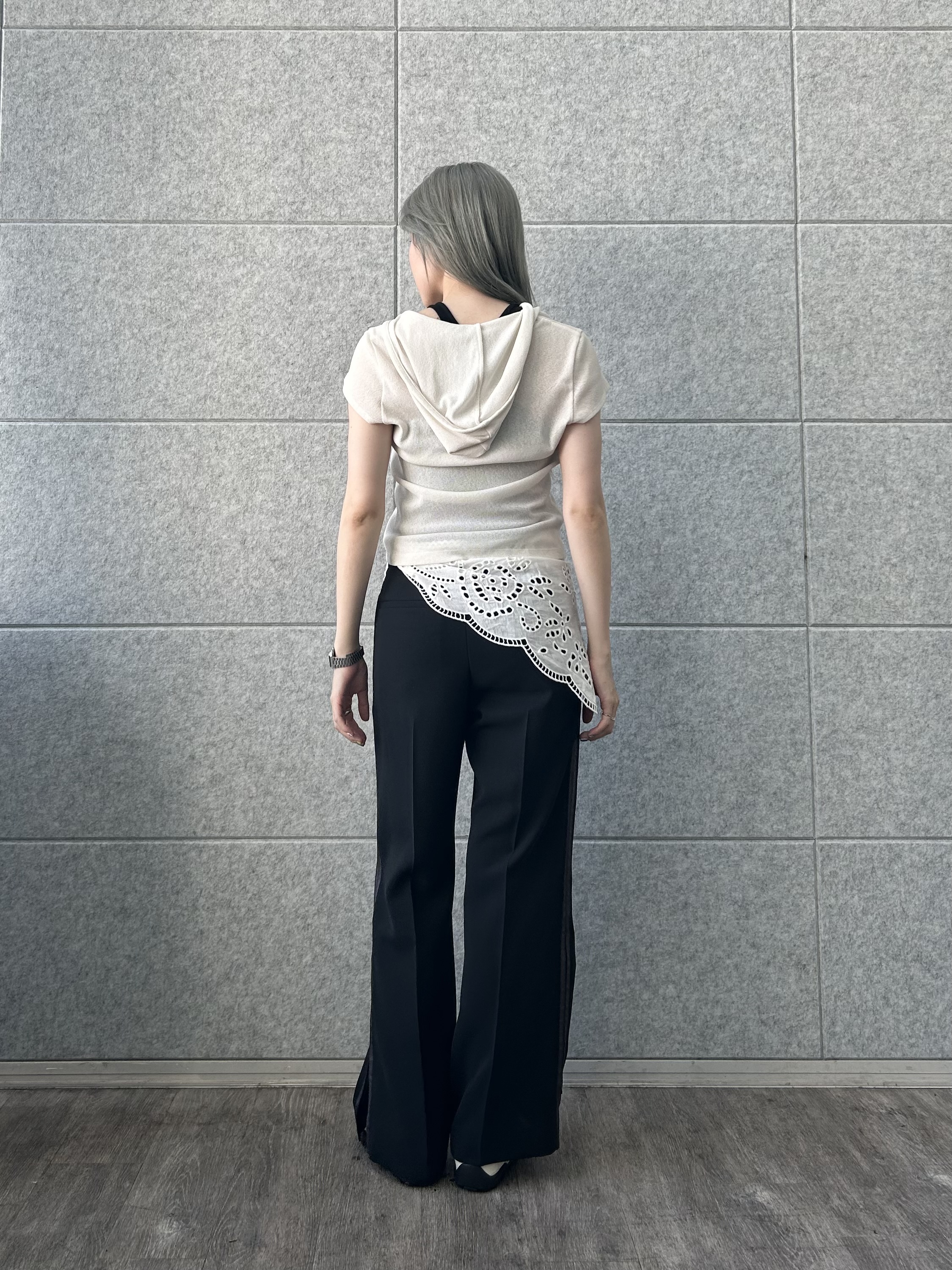 honoka Aさんの「CODE A｜soft button hood tee」を使ったコーディネート
