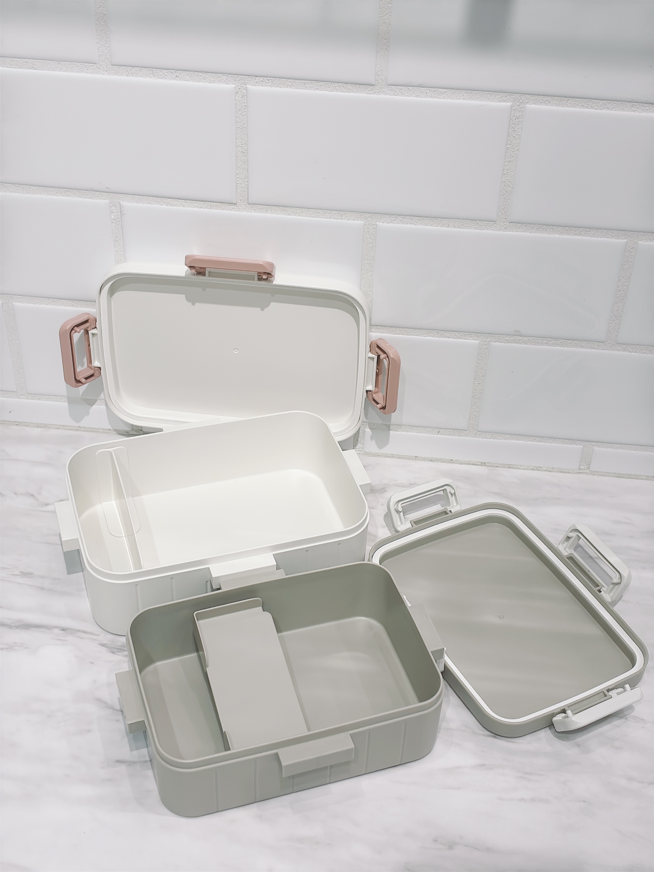 rieさんの「212 KITCHEN STORE｜4LOCK抗菌ランチボックス650ml PK ＜212Kオリジナル＞」を使ったコーディネート