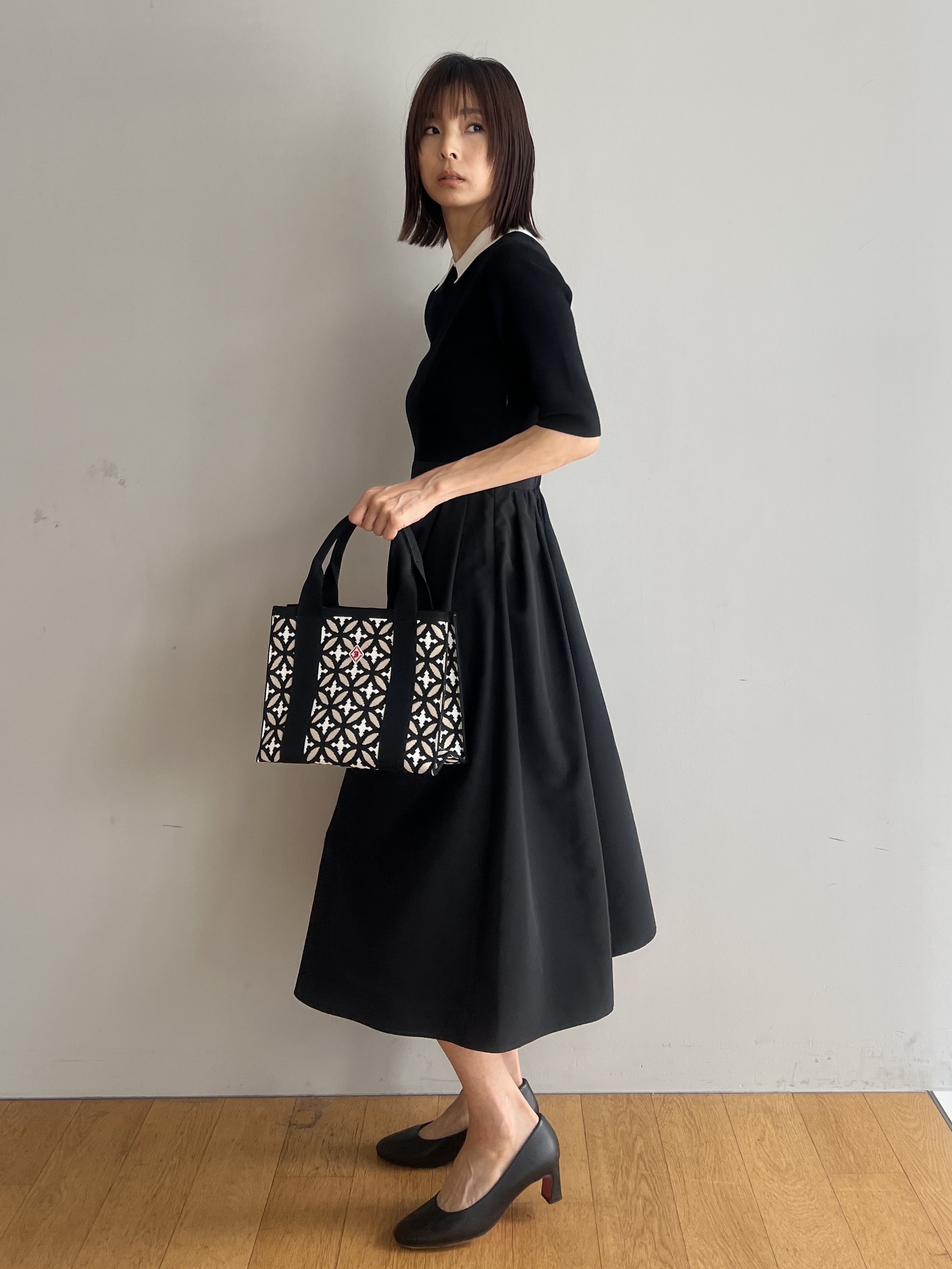 misaさんの「DRESSTERIOR｜バイカラーニットコンビワンピース」を使ったコーディネート