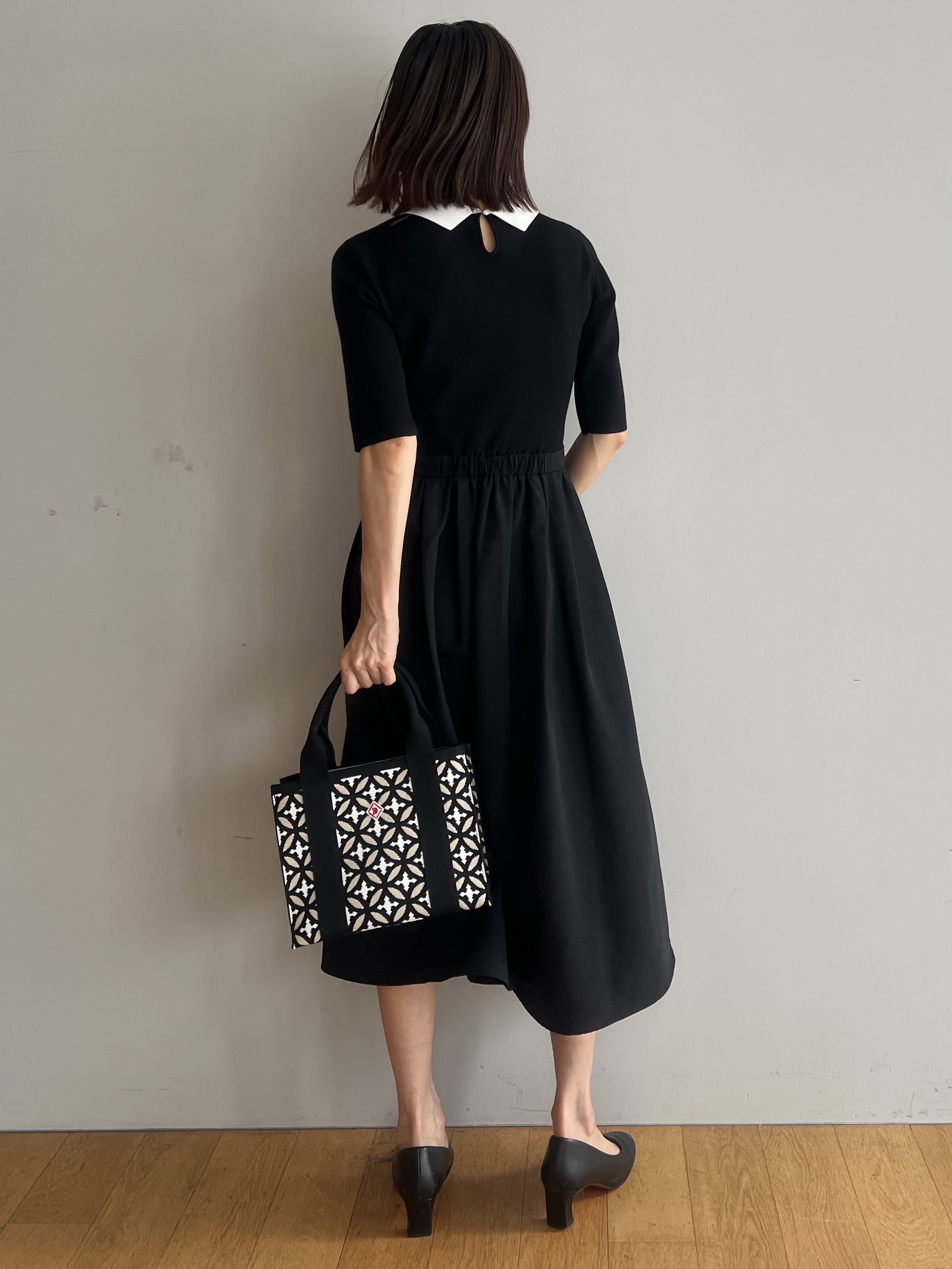 misaさんの「DRESSTERIOR｜バイカラーニットコンビワンピース」を使ったコーディネート
