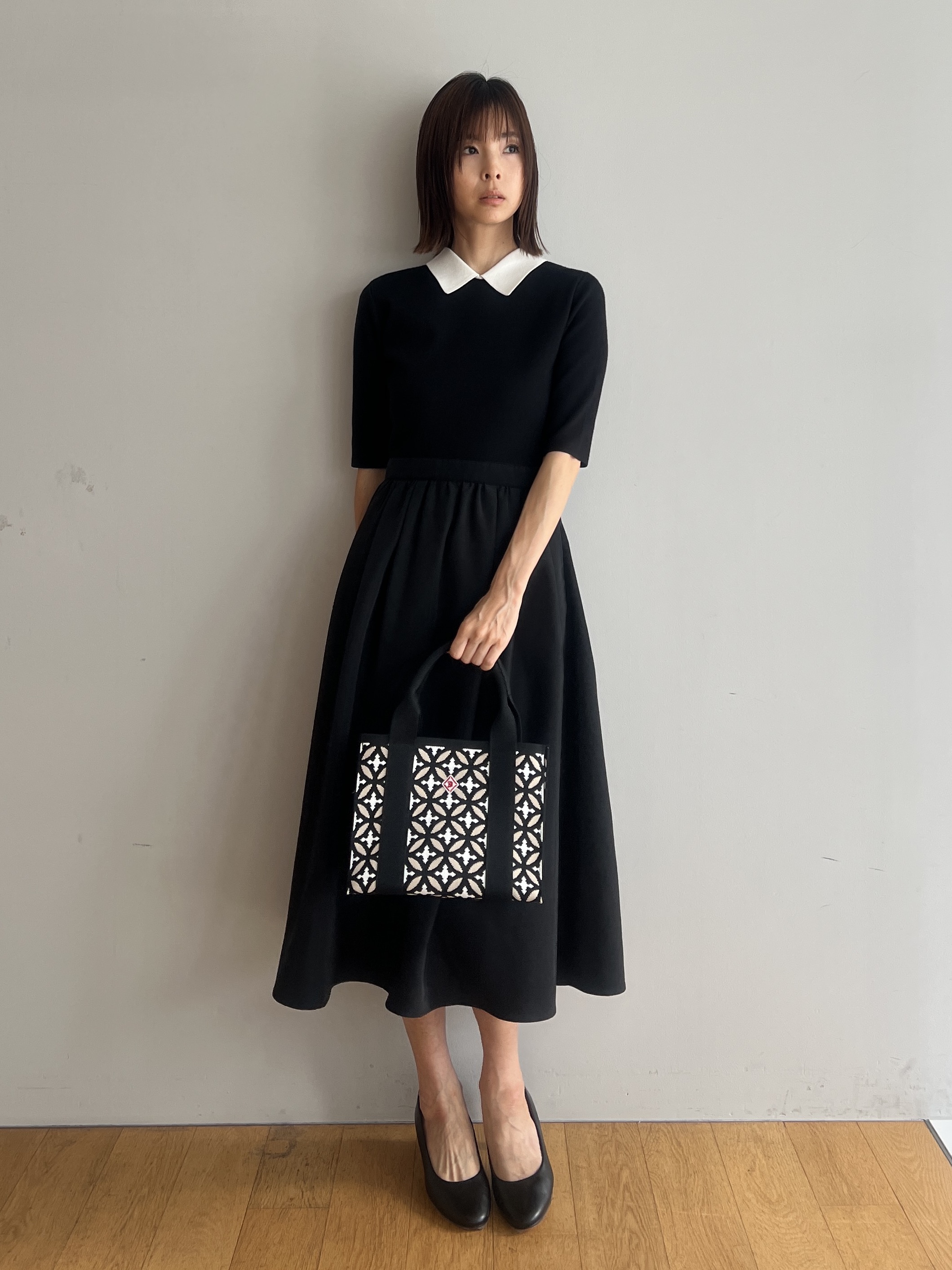 misaさんの「DRESSTERIOR｜バイカラーニットコンビワンピース」を使ったコーディネート