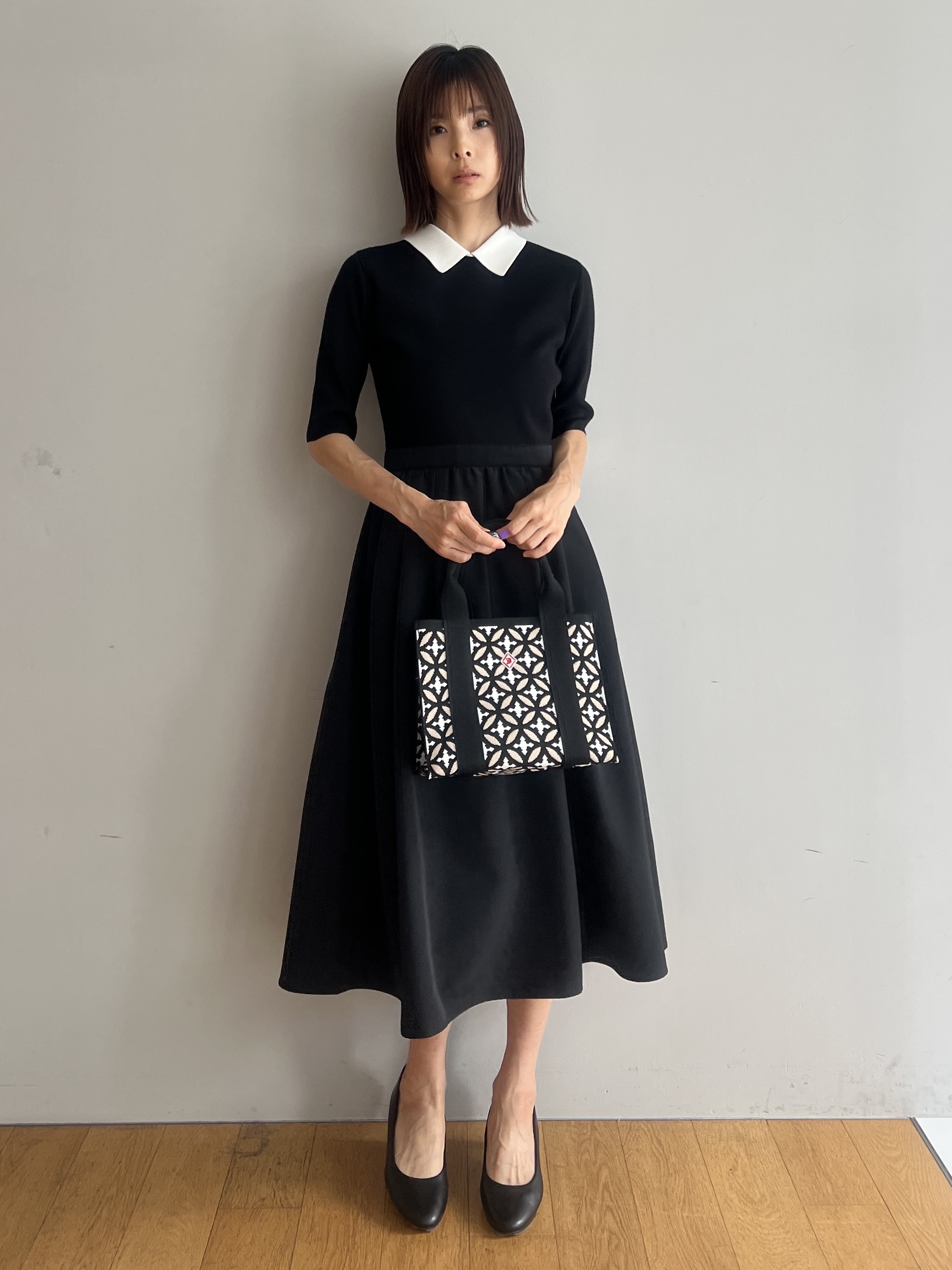misaさんの「DRESSTERIOR｜バイカラーニットコンビワンピース」を使ったコーディネート