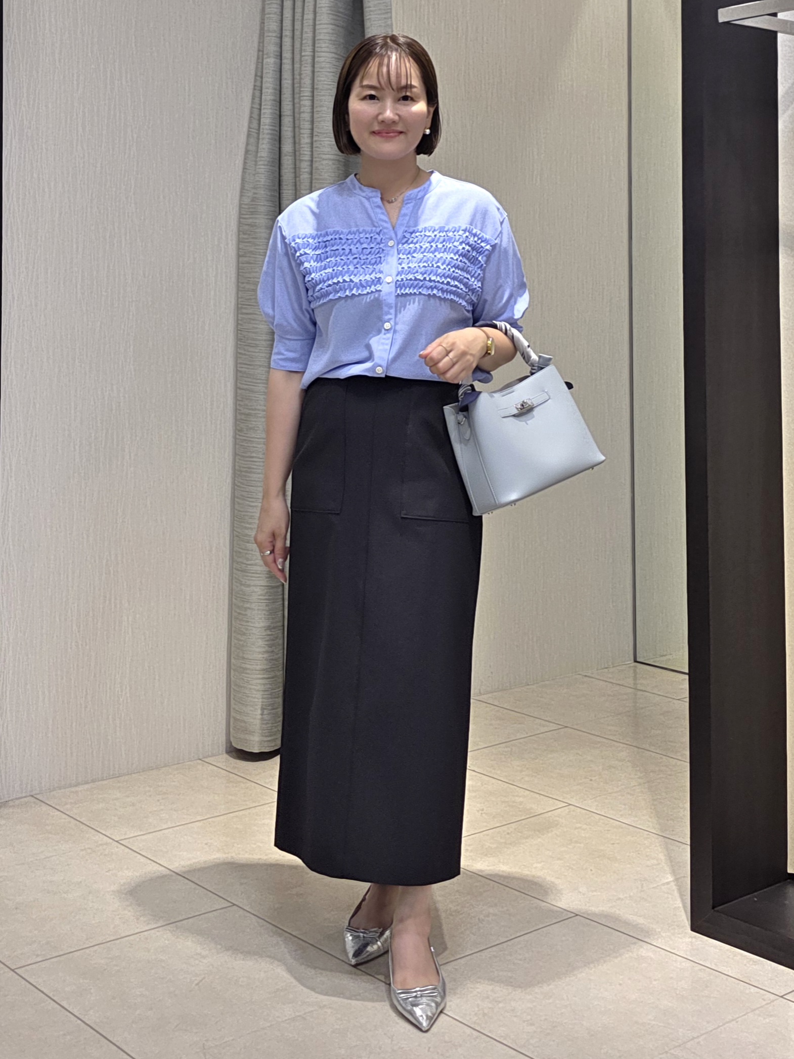 naokoさんの「UNTITLED｜【接触冷感/通気性/洗える】フロントフリルブラウス」を使ったコーディネート