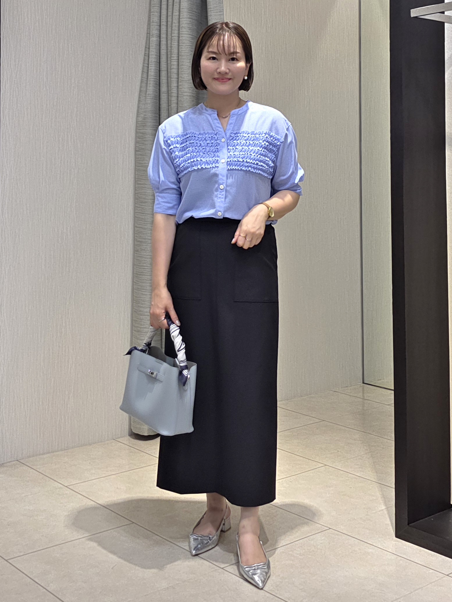 naokoさんの「UNTITLED｜【接触冷感/通気性/洗える】フロントフリルブラウス」を使ったコーディネート