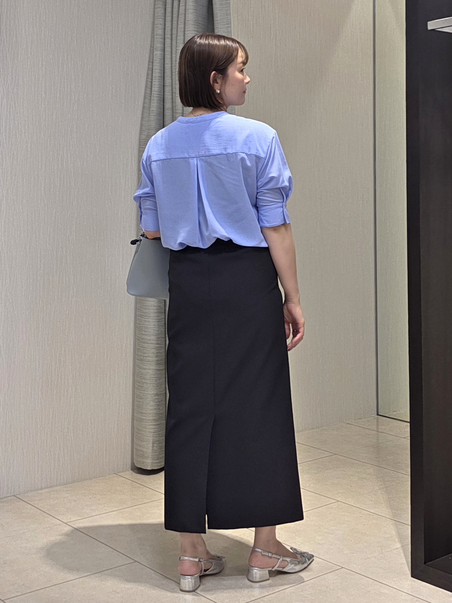 naokoさんの「UNTITLED｜【接触冷感/通気性/洗える】フロントフリルブラウス」を使ったコーディネート