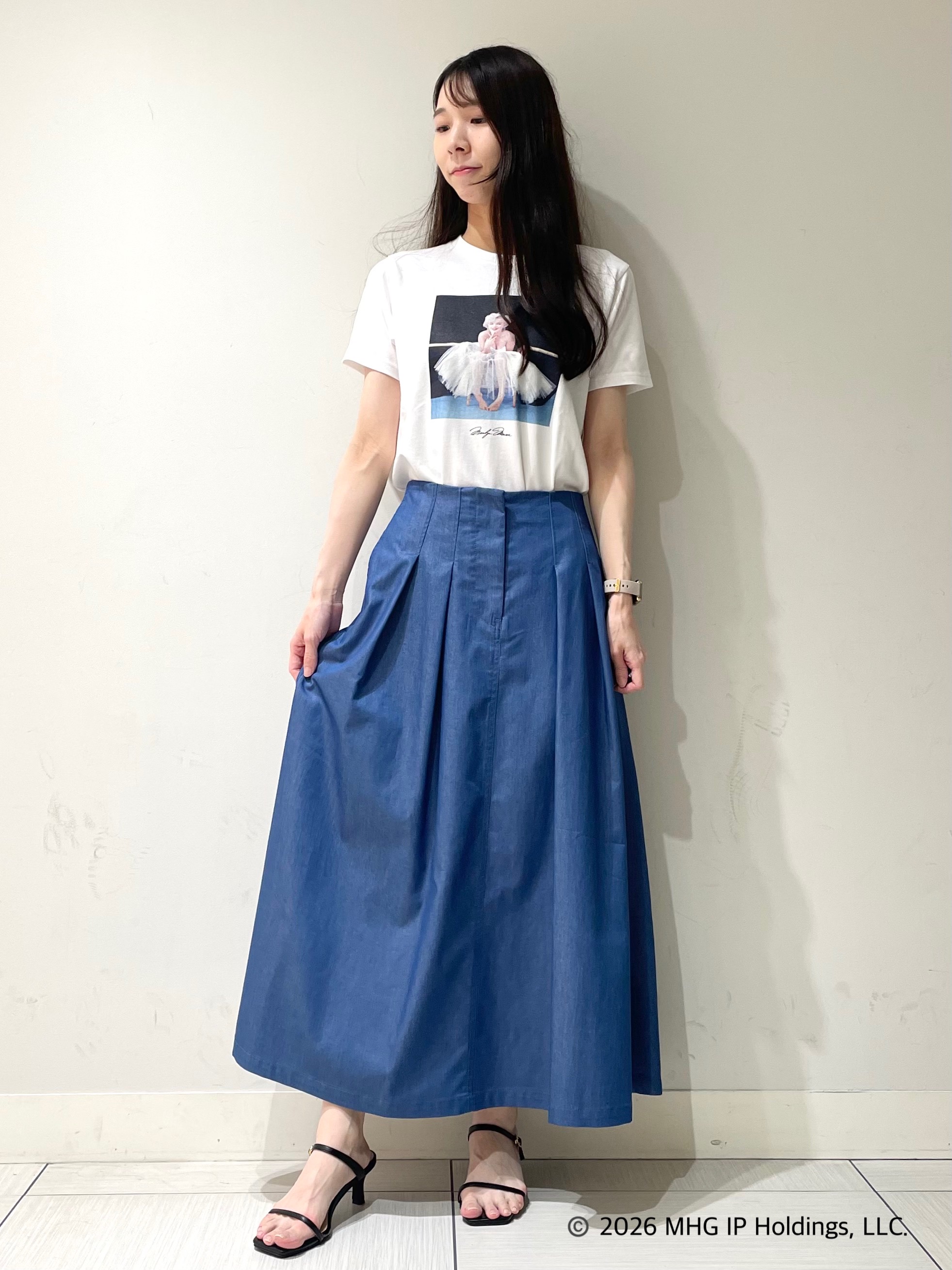 ことさんの「DRESSTERIOR｜【別注】マリリンモンロー/アートフォトT」を使ったコーディネート