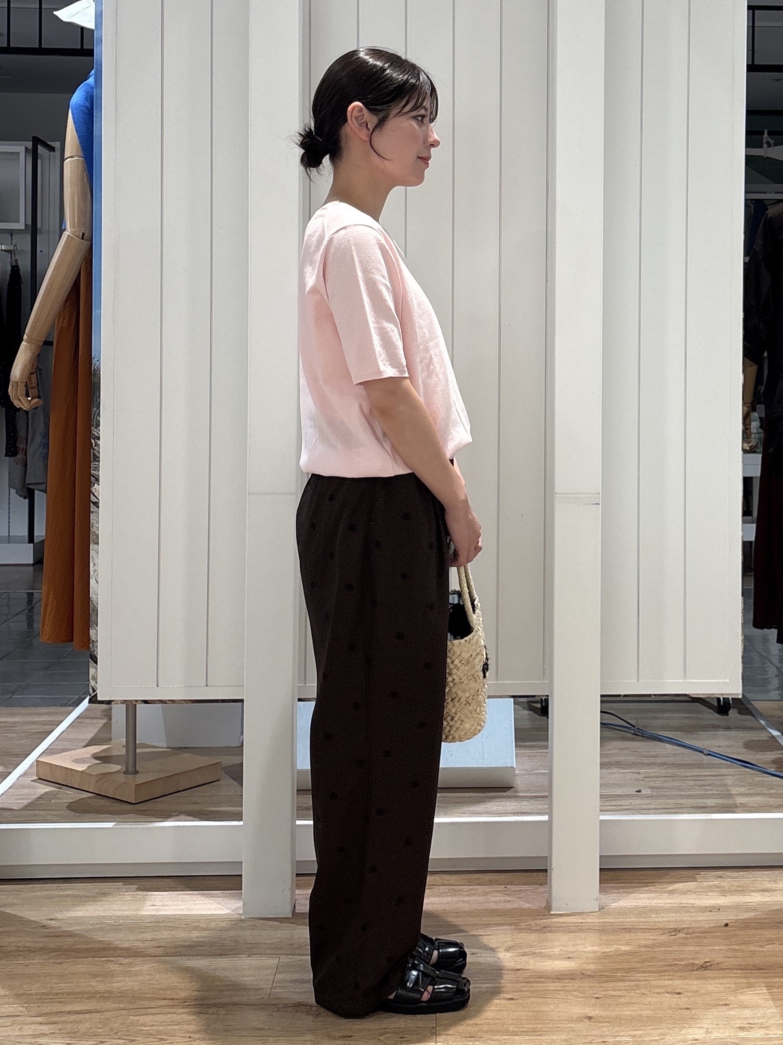 hinakoさんの「Dessin｜【9色展開/接触冷感/UVカット】ドライタッチサマーニットT」を使ったコーディネート
