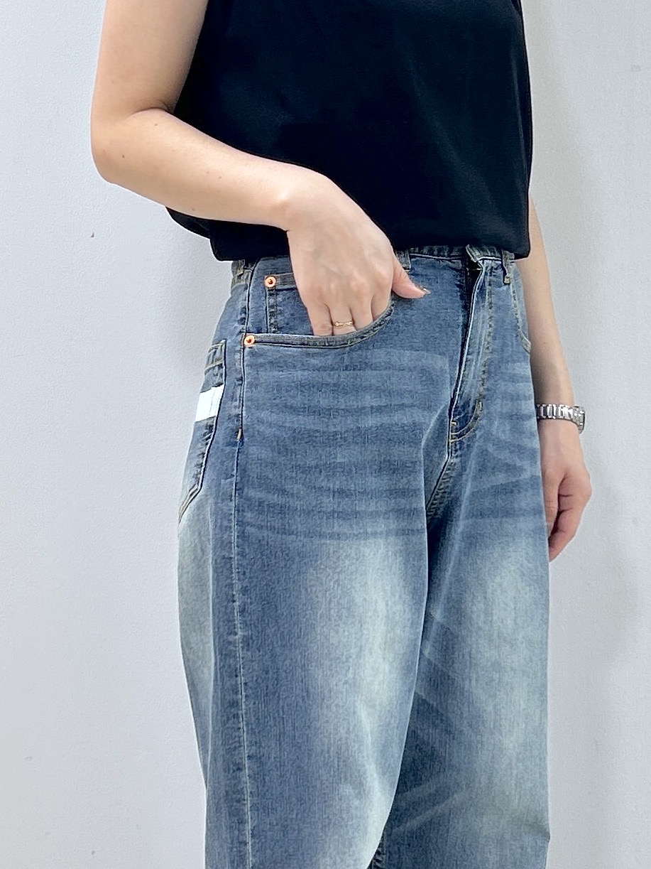 Kaiさんの「Dessin｜【接触冷感/UVカット】美光沢ノースリーブカットソー」を使ったコーディネート