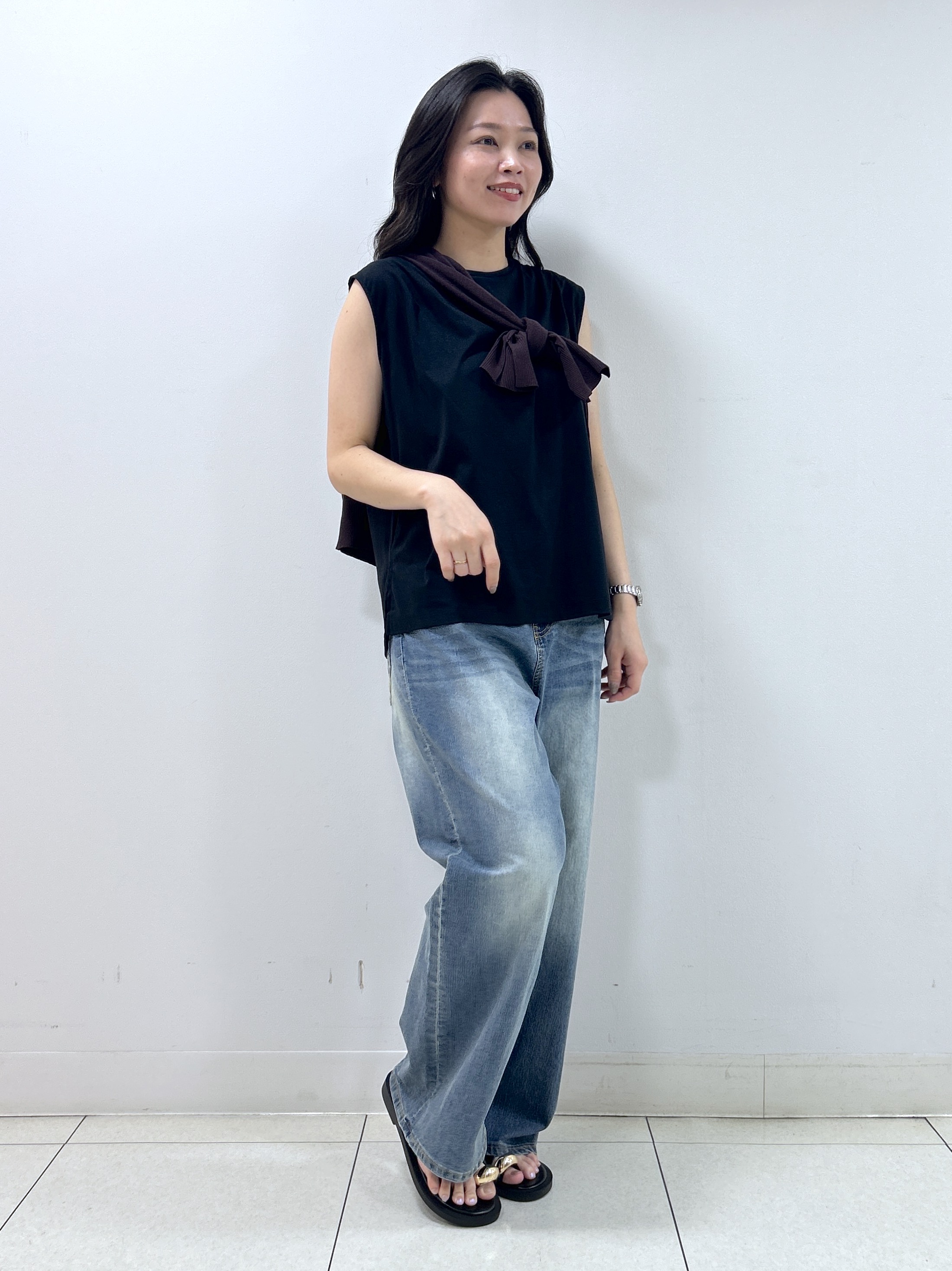 Kaiさんの「Dessin｜【接触冷感/UVカット】美光沢ノースリーブカットソー」を使ったコーディネート