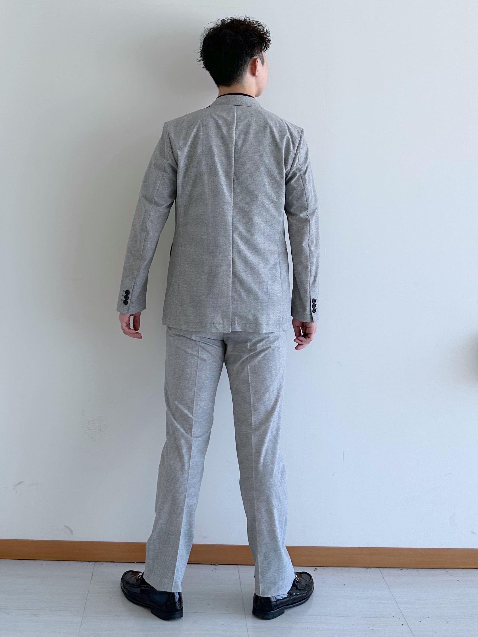 イッシーさんの「TAKEO KIKUCHI｜【抗菌防臭】COOL DOTS（R）ドビープリント ジャケット」を使ったコーディネート