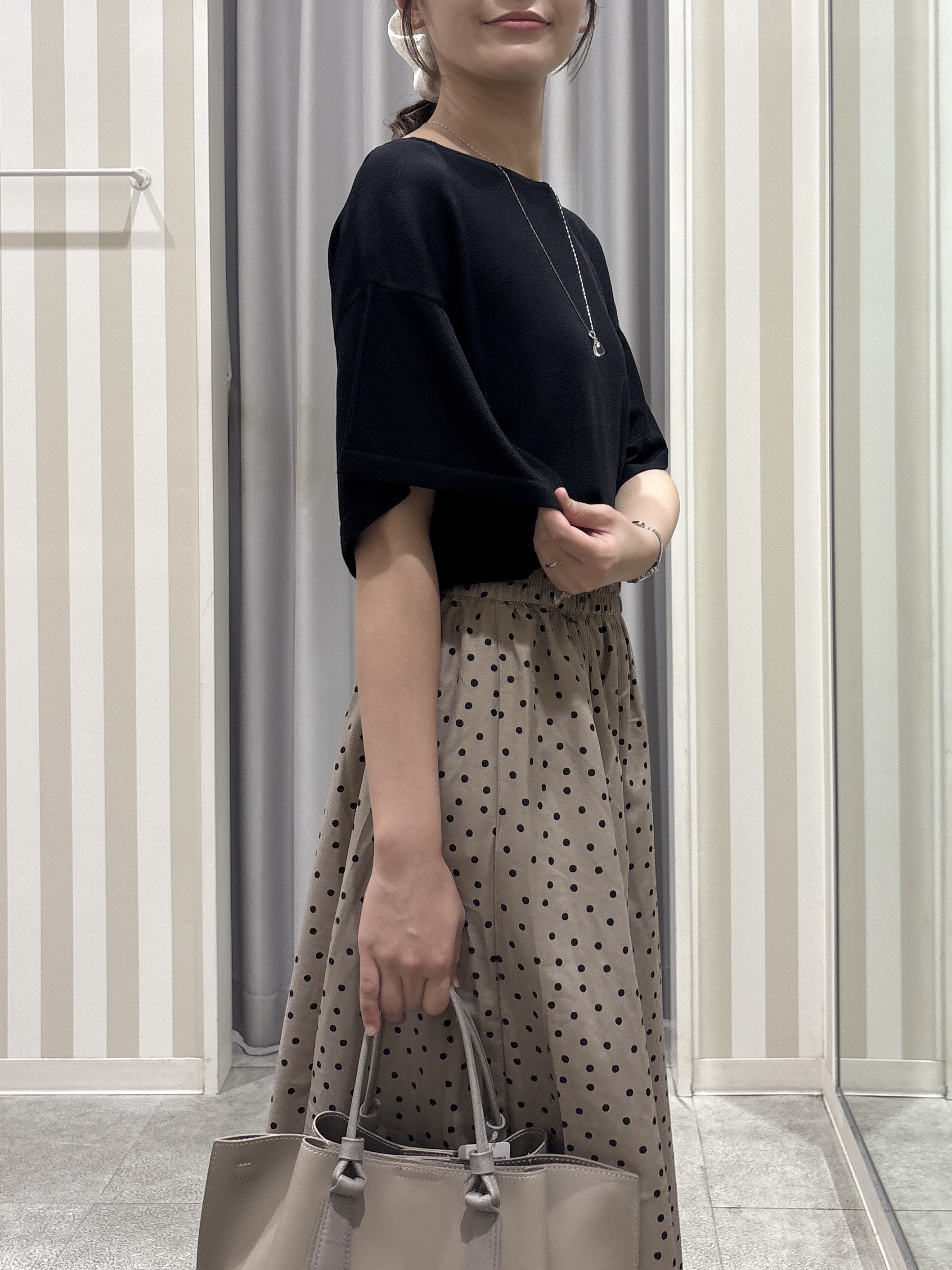 Rikaさんの「SHOO･LA･RUE｜【S-LL/洗濯機可】インせず着られる ひらり袖ニット」を使ったコーディネート