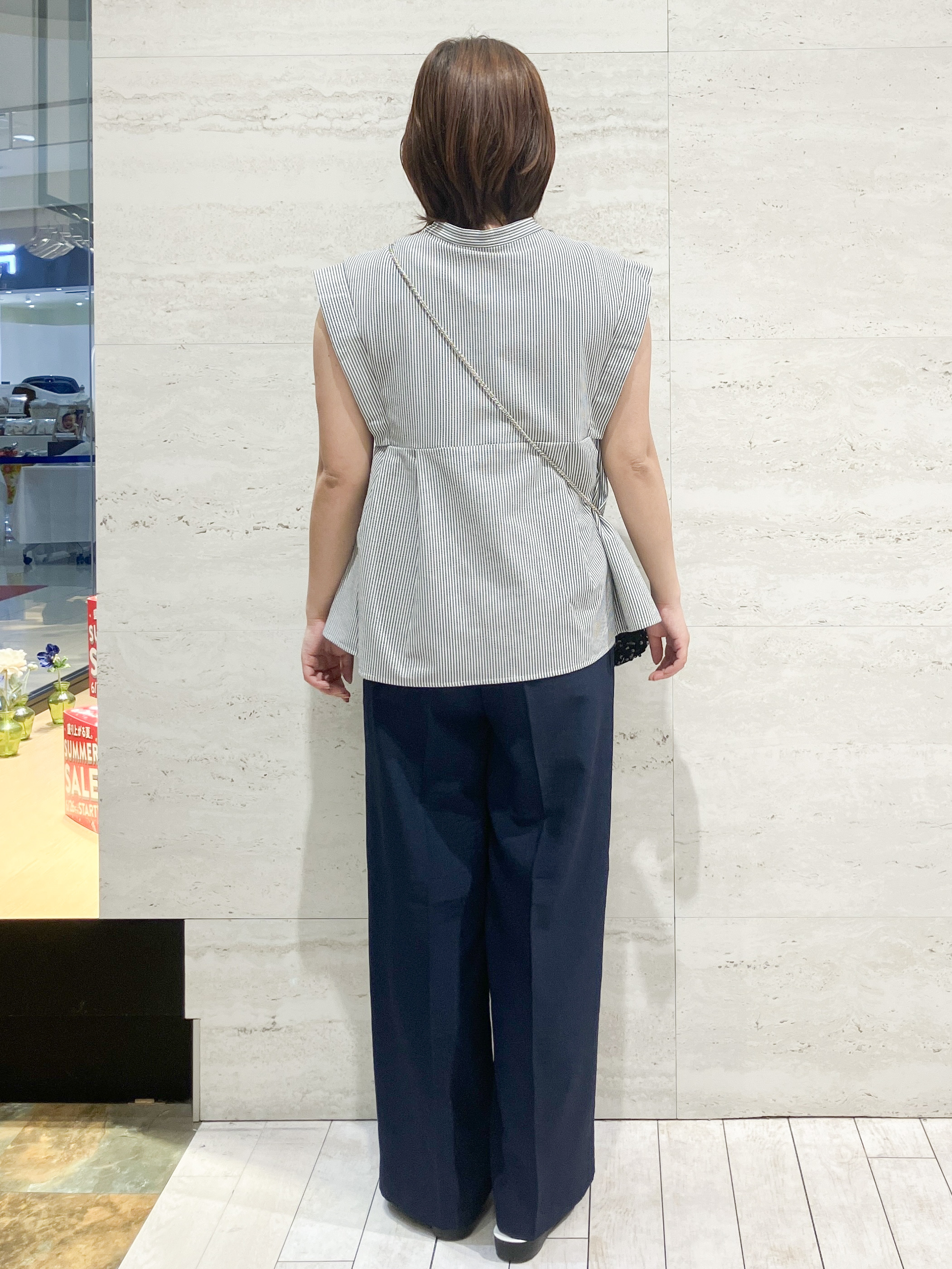 FUKAさんの「OPAQUE.CLIP｜『STORY Web7月掲載』ペプラムブラウス《通気性／吸水速乾／UVケア／防シワ／洗濯機OK》」を使ったコーディネート