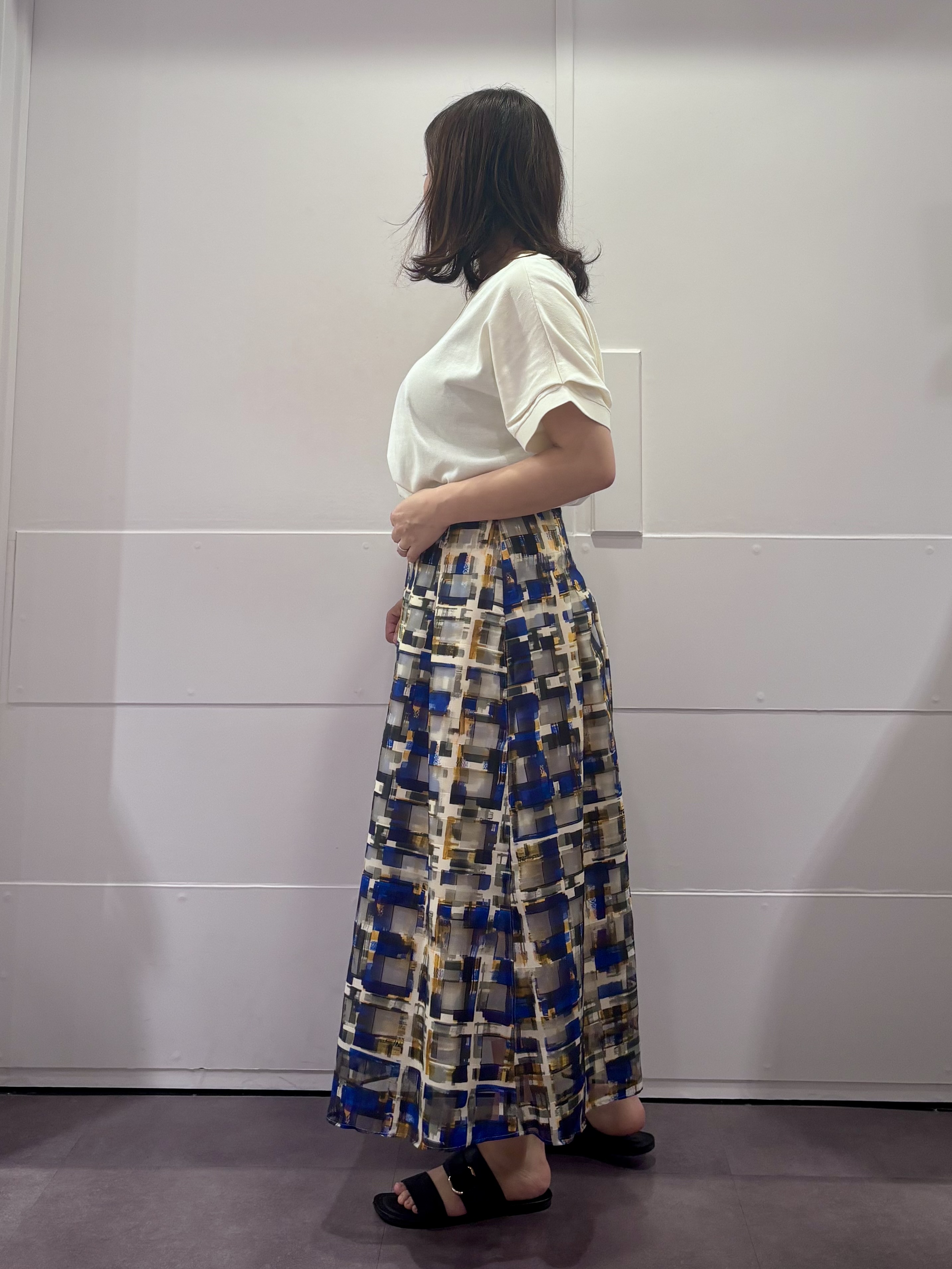 TOKOさんの「UNTITLED｜【肌に張りつきにくい/前後2WAY】ドライタッチコットンプルオーバー」を使ったコーディネート