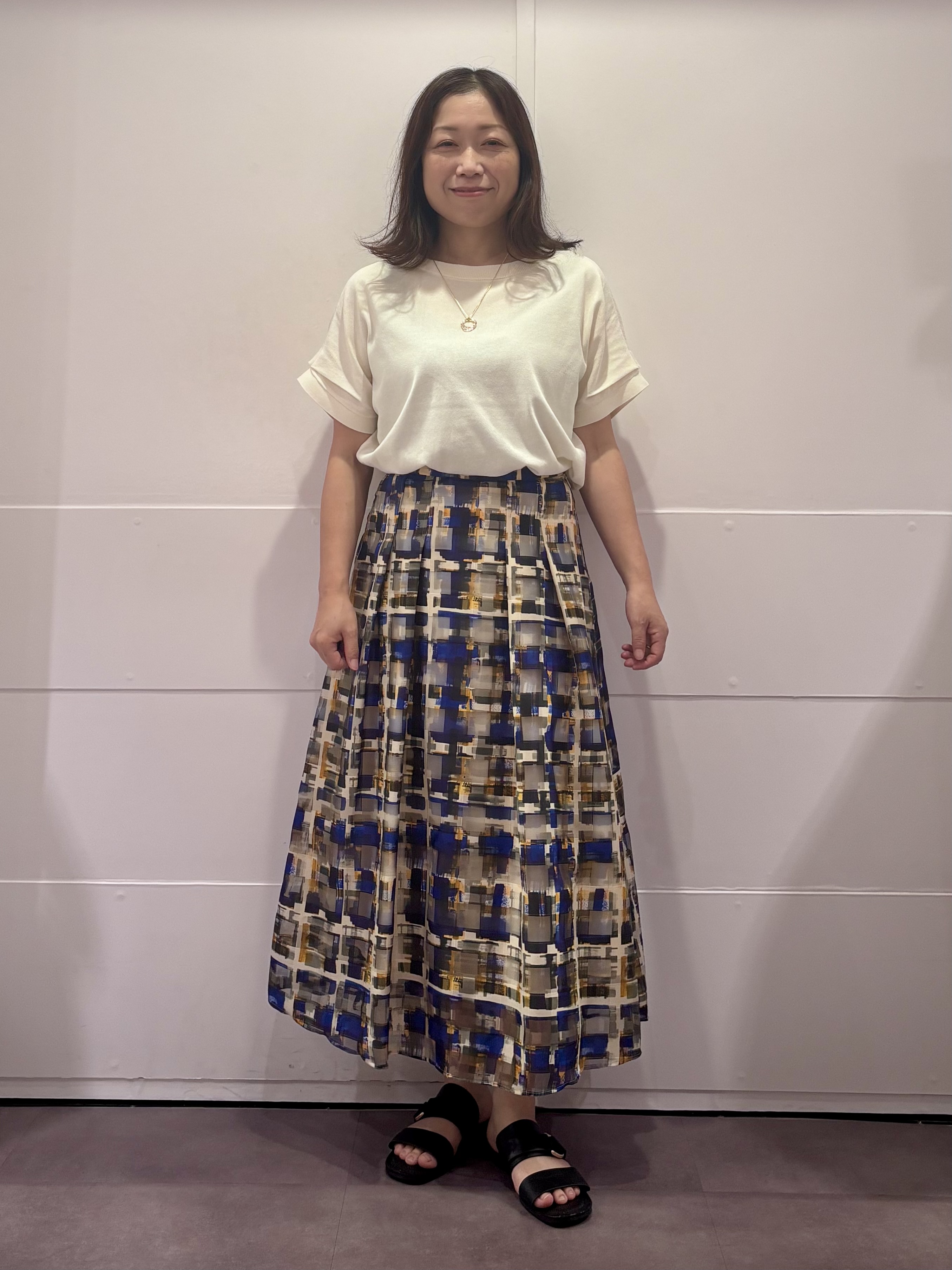 TOKOさんの「UNTITLED｜【肌に張りつきにくい/前後2WAY】ドライタッチコットンプルオーバー」を使ったコーディネート