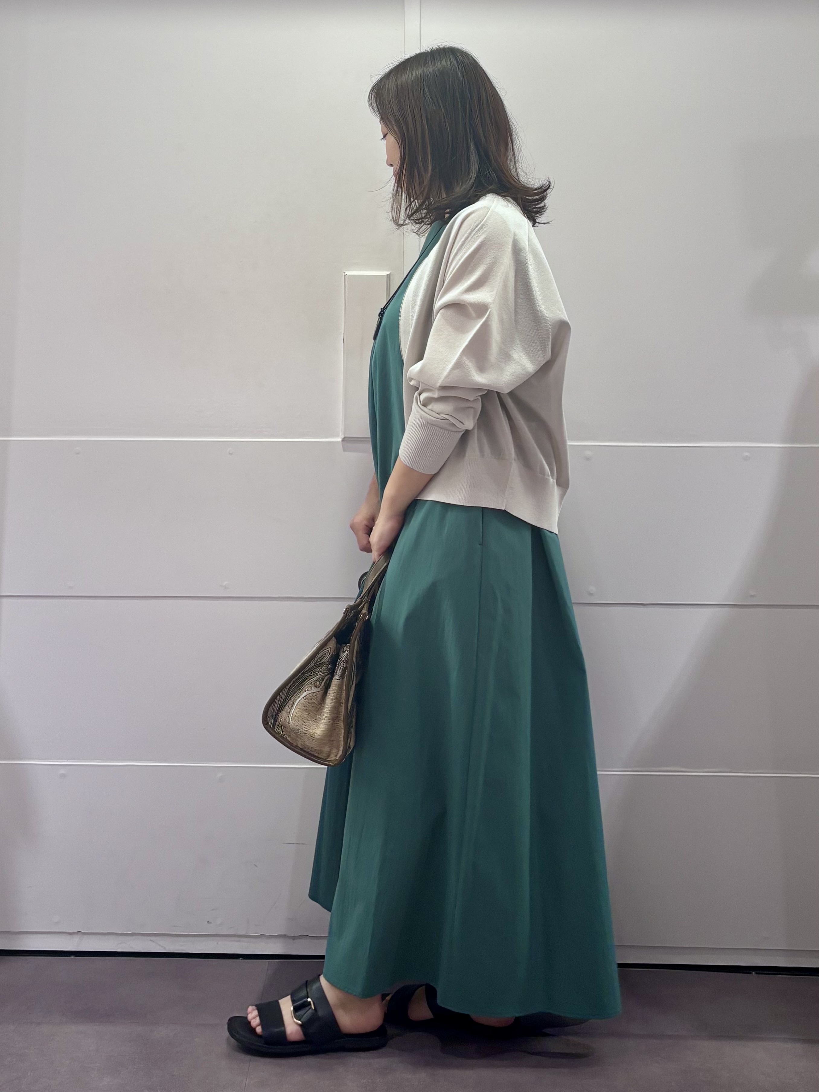 TOKOさんの「UNTITLED｜【残暑も快適/接触冷感/UVカット/吸水速乾】Aラインロングワンピース」を使ったコーディネート