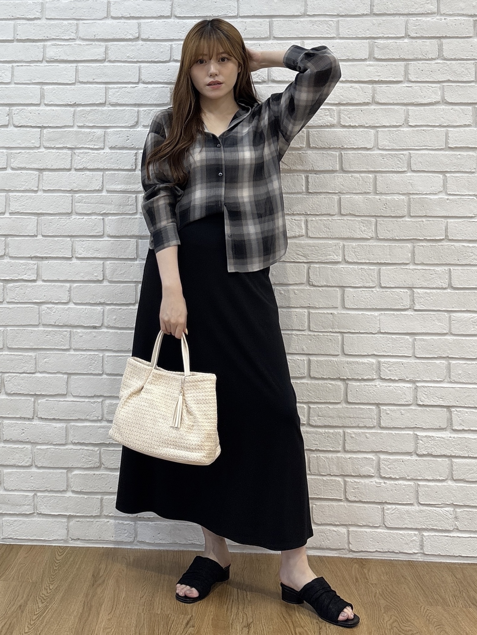 sayaさんの「grove｜シアーオンブレチェックシャツ」を使ったコーディネート