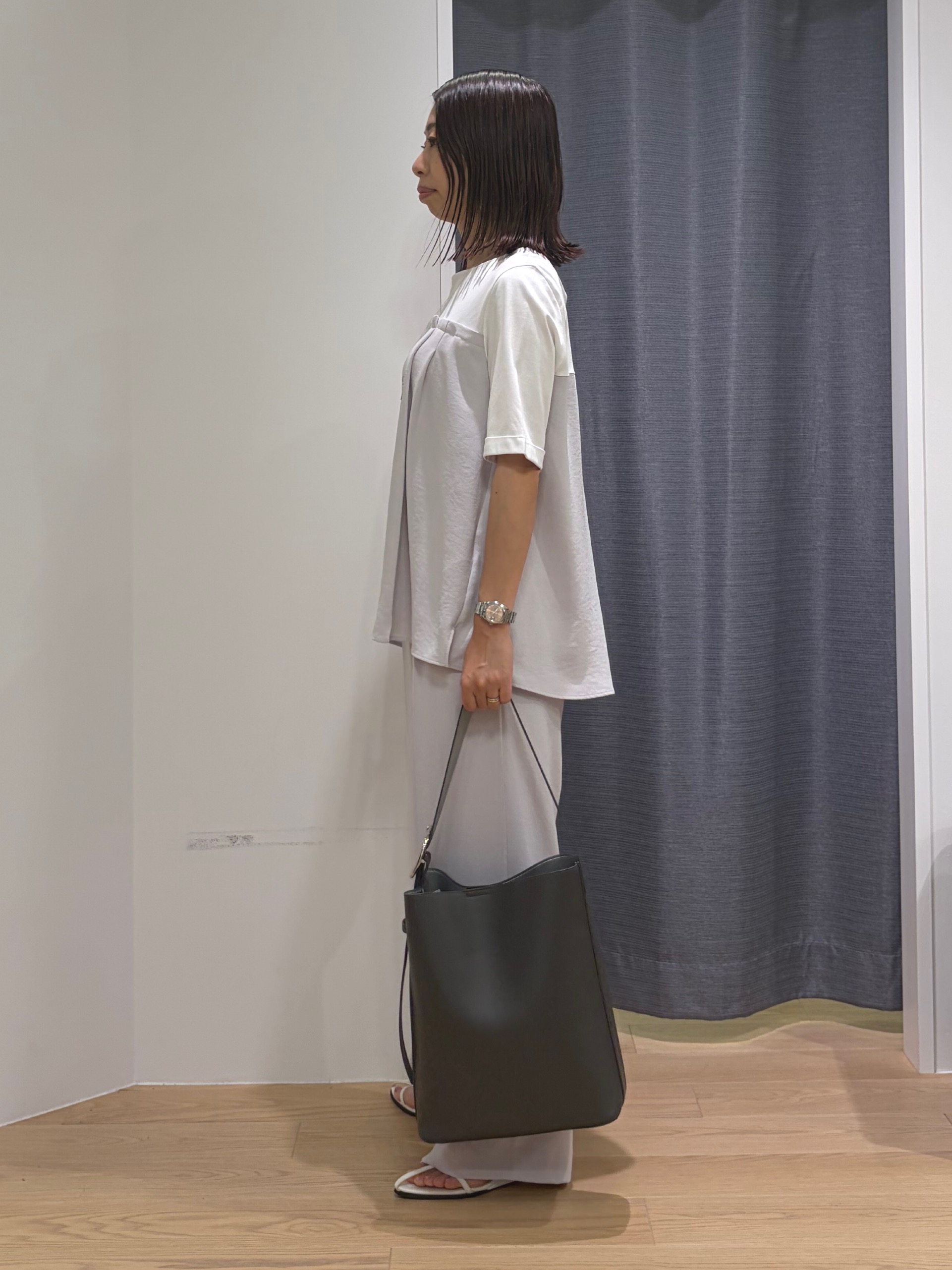 Mikoさんの「INDIVI｜【着る日傘／SETUP可能】ビスチェレイヤード風トップス」を使ったコーディネート
