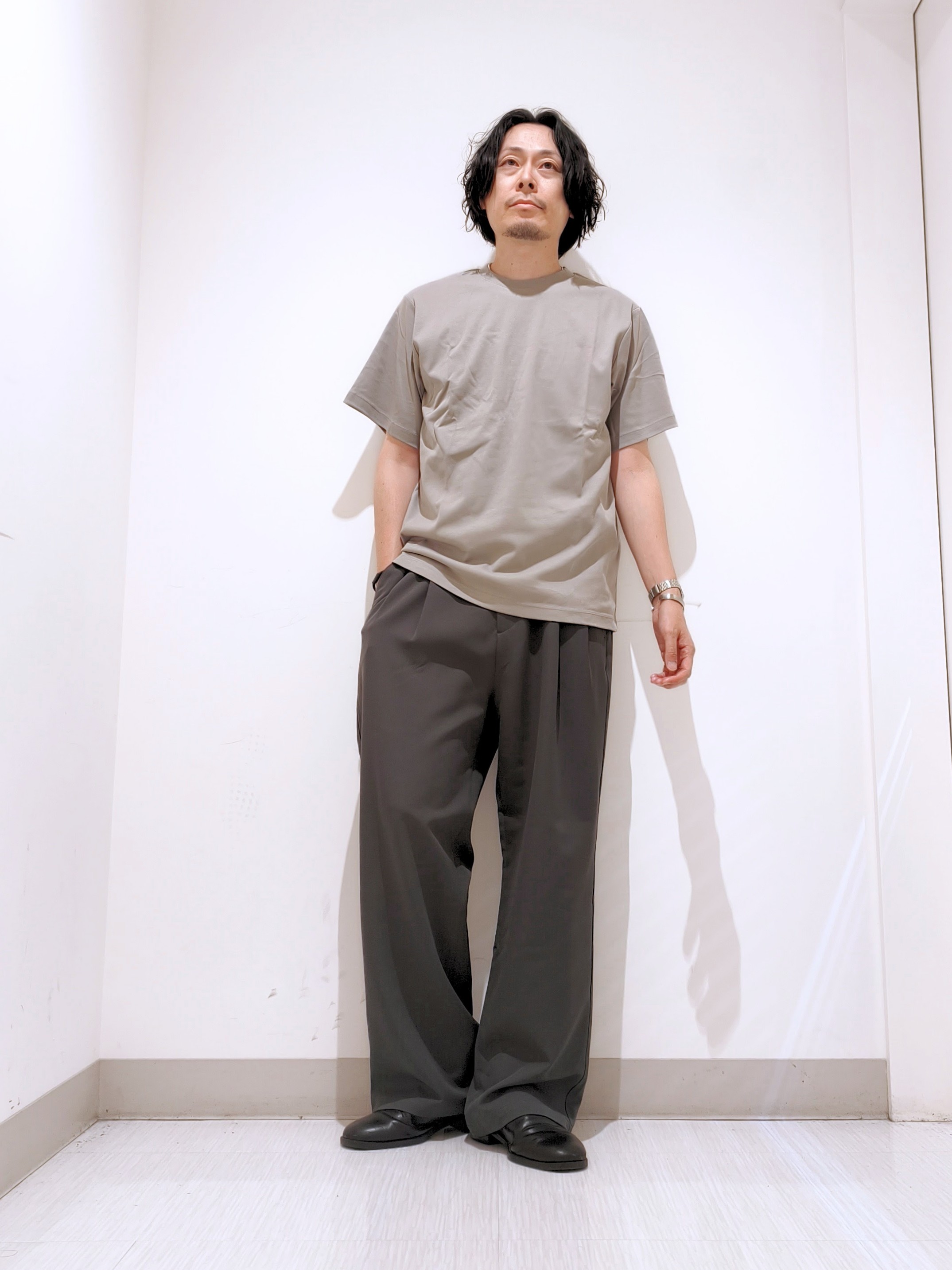 テラシンさんの「tk.TAKEO KIKUCHI｜【汗シミ防止／UVカット】sweat stain proof series レギュラーTシャツ」を使ったコーディネート