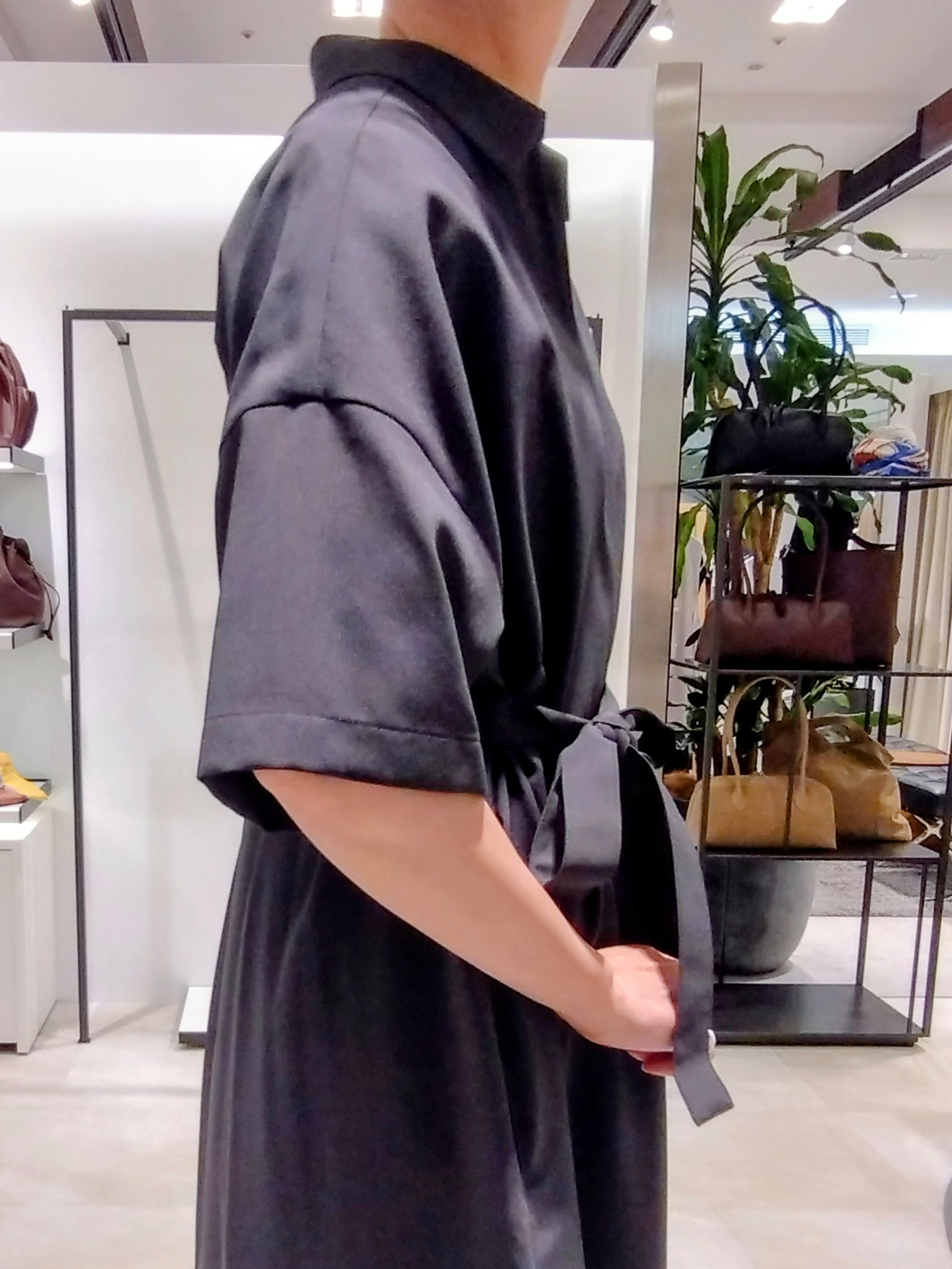 まちこさんの「UNTITLED｜【初秋も活躍/UVカット/接触冷感】エアリークールワンピース」を使ったコーディネート