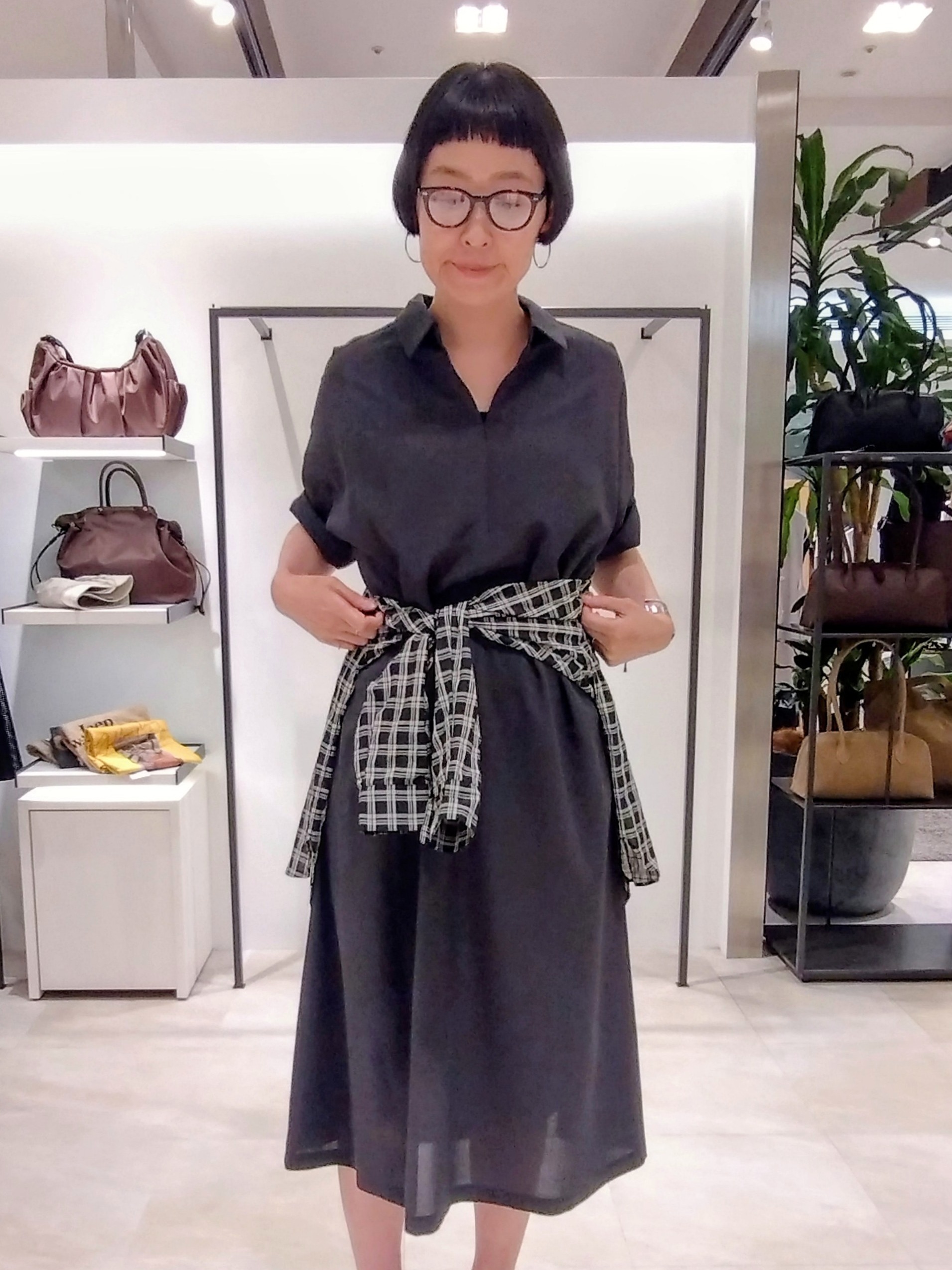 まちこさんの「UNTITLED｜【初秋も活躍/UVカット/接触冷感】エアリークールワンピース」を使ったコーディネート