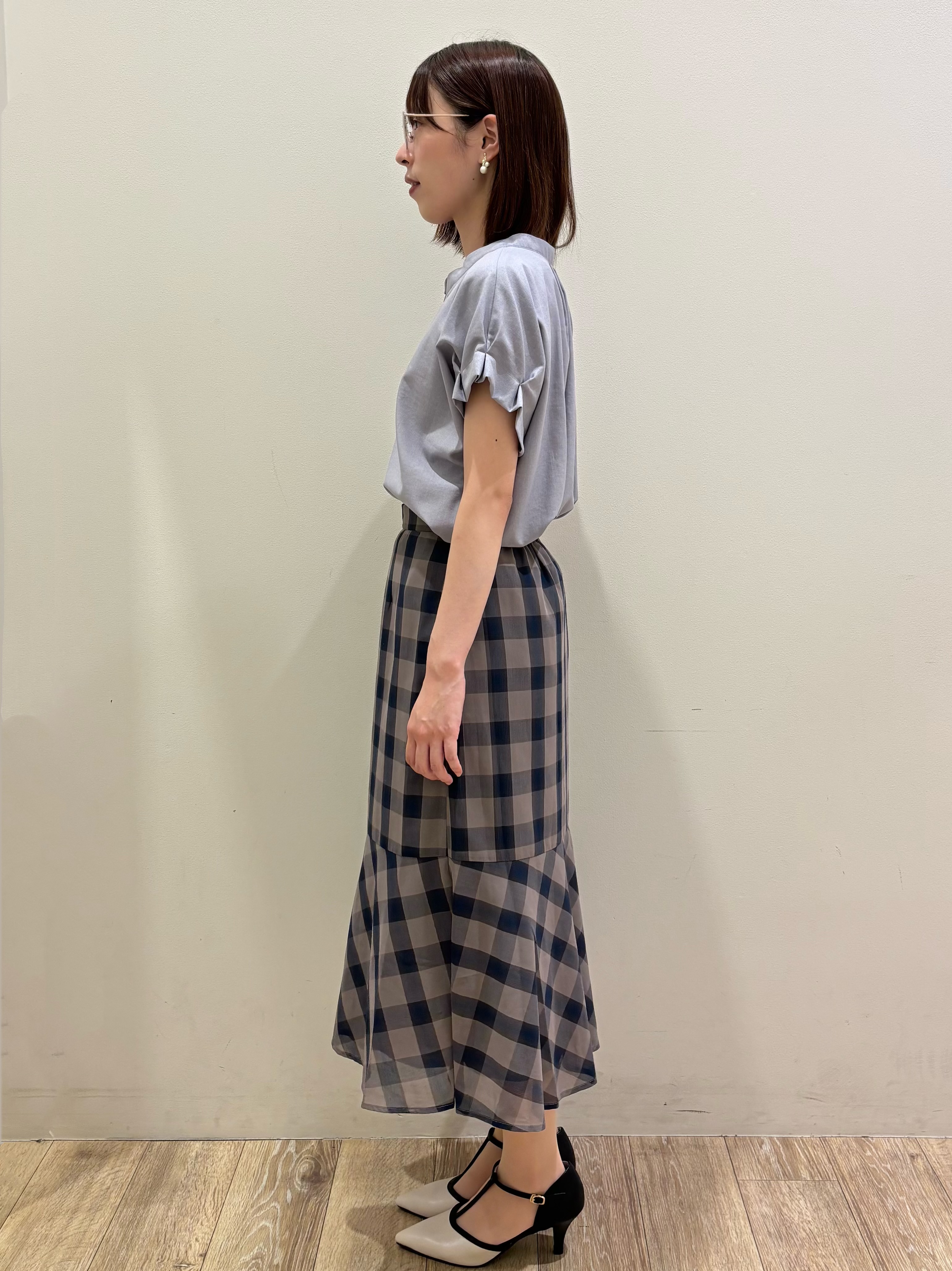 honamiさんの「index｜【接触冷感／吸水速乾】タックスキッパーブラウス《防シワ／イージーアイロン／洗濯機OK／9col》」を使ったコーディネート