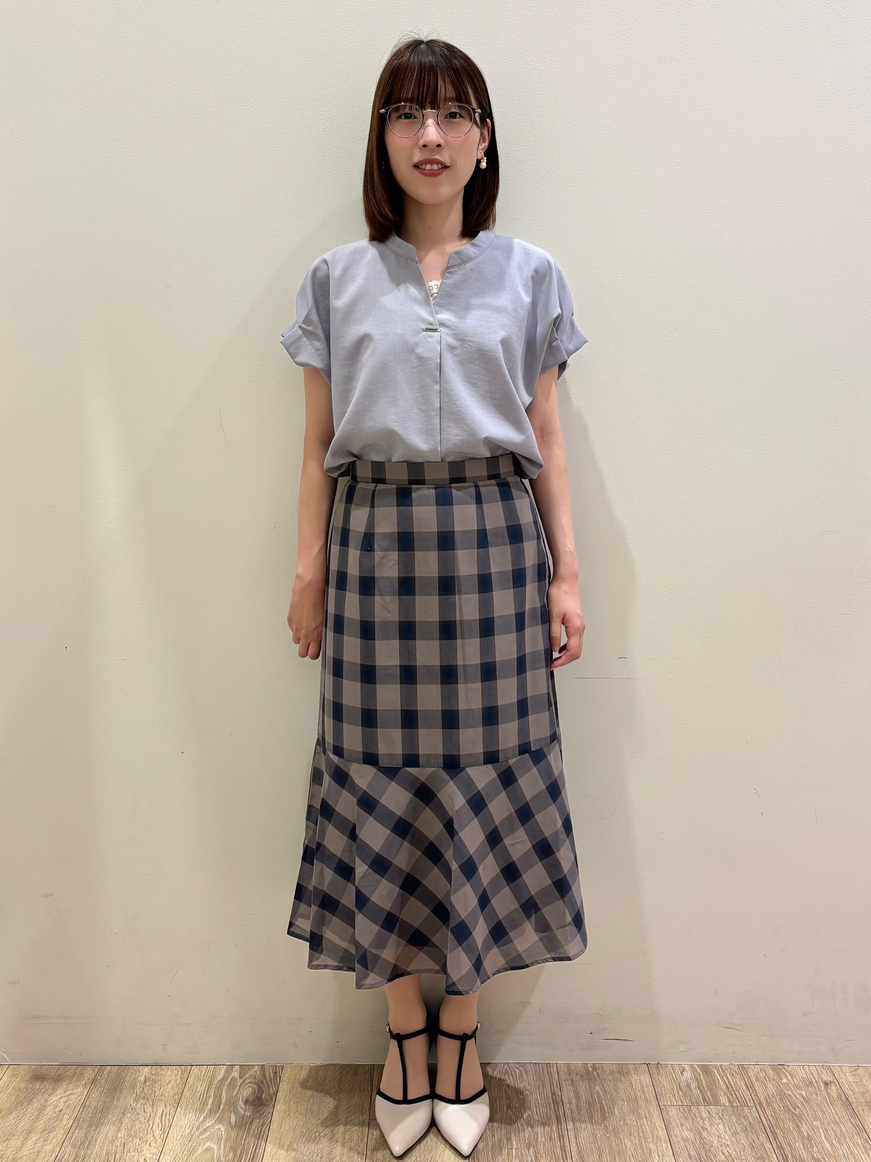honamiさんの「index｜【接触冷感／吸水速乾】タックスキッパーブラウス《防シワ／イージーアイロン／洗濯機OK／9col》」を使ったコーディネート