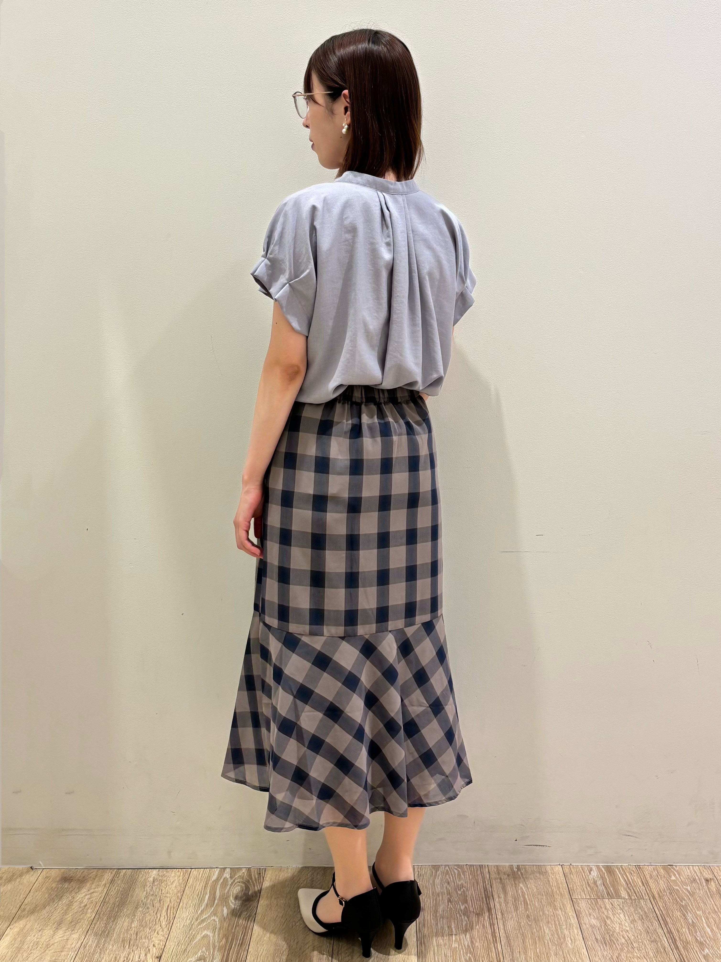 honamiさんの「index｜【接触冷感／吸水速乾】タックスキッパーブラウス《防シワ／イージーアイロン／洗濯機OK／9col》」を使ったコーディネート