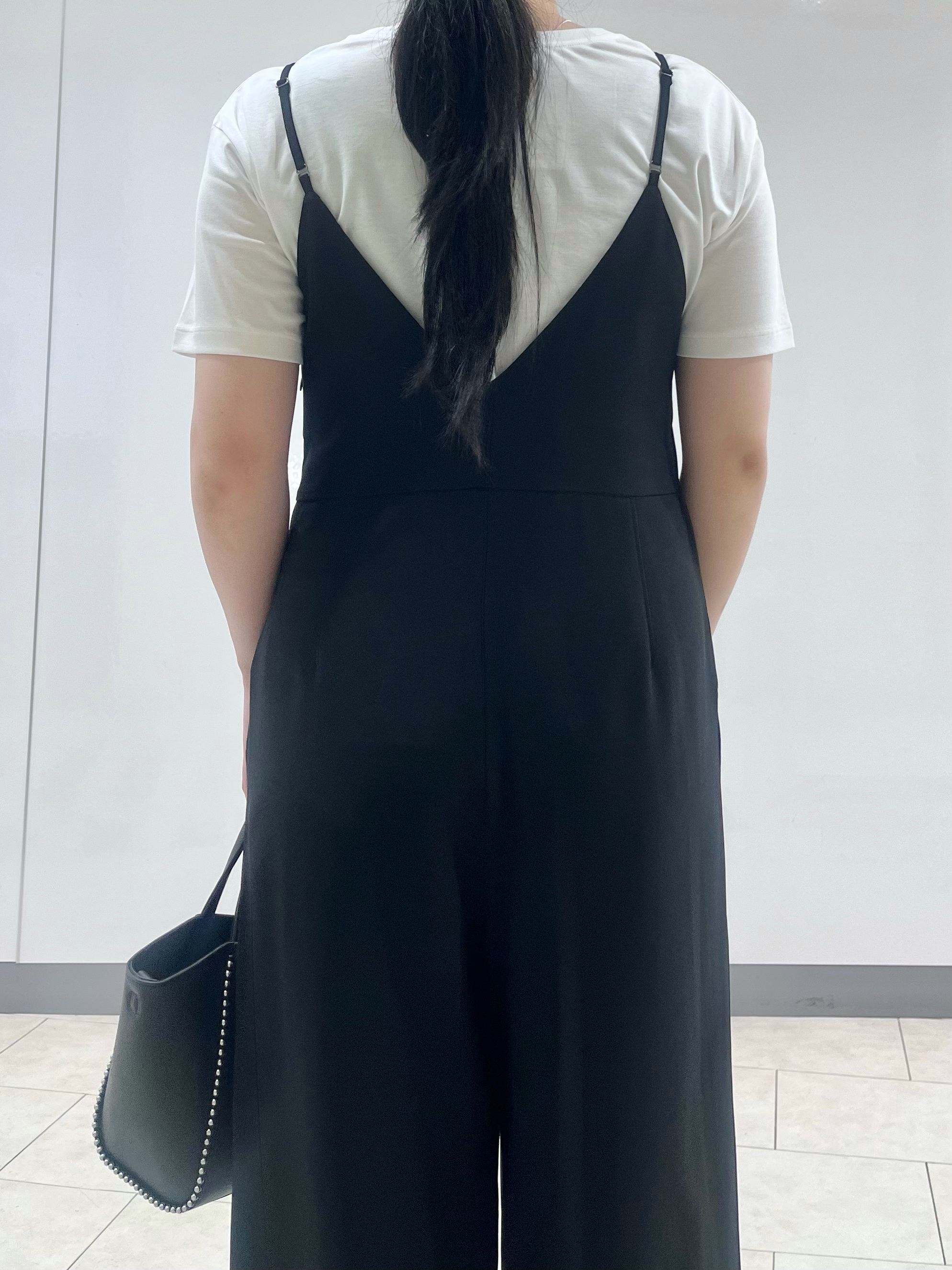 hasuさんの「INDIVI｜【UVケア／選べるグラフィック】スムースジャージTシャツ」を使ったコーディネート