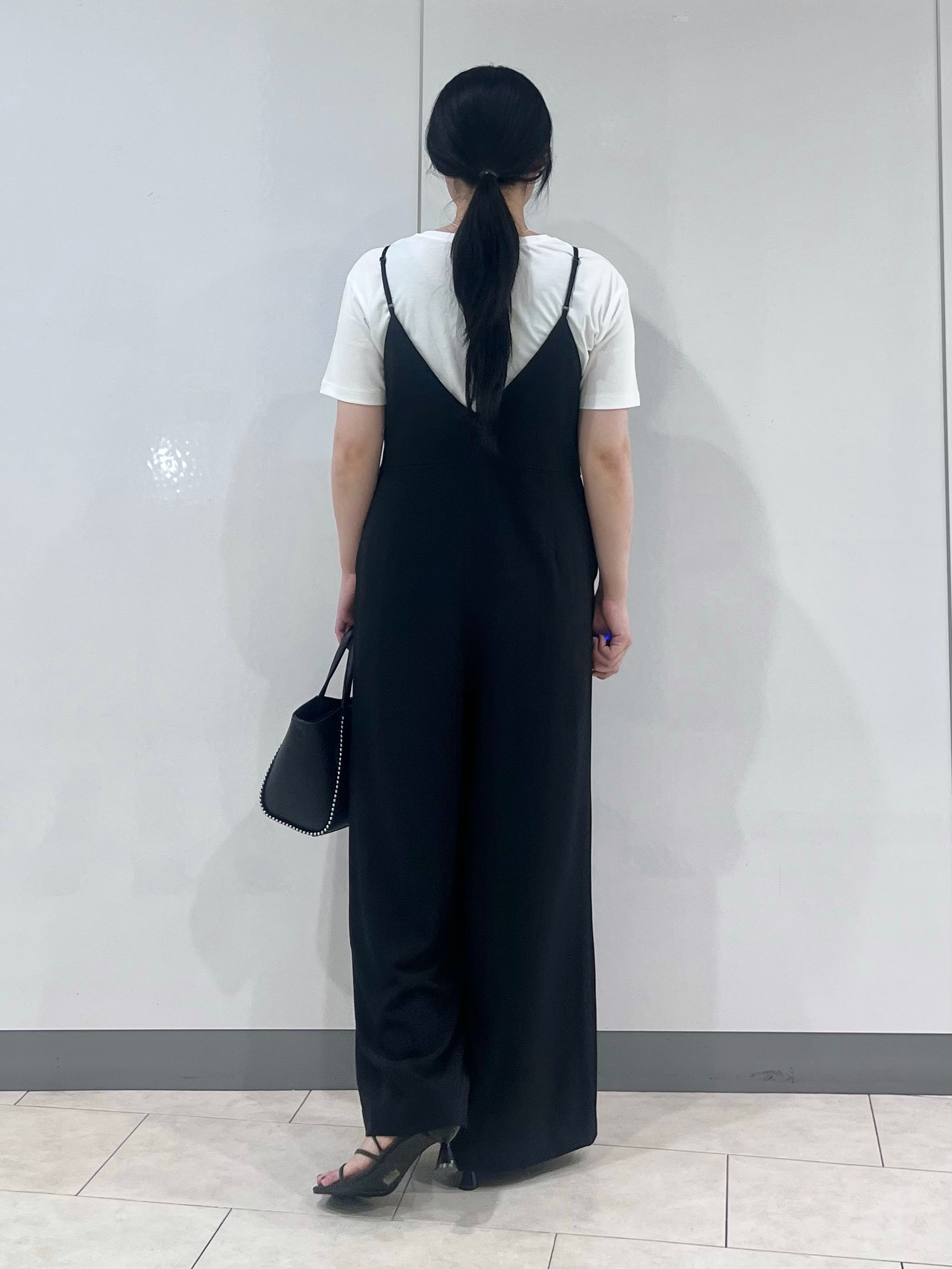 hasuさんの「INDIVI｜【UVケア／選べるグラフィック】スムースジャージTシャツ」を使ったコーディネート