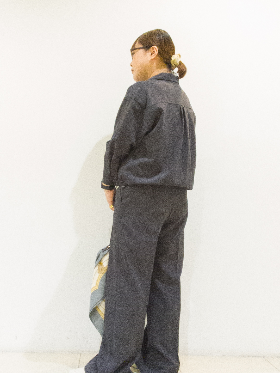 takedaさんの「UNTITLED｜【秋羽織り/セットアップ可/UVカット】エアリークールドロストシャツ」を使ったコーディネート