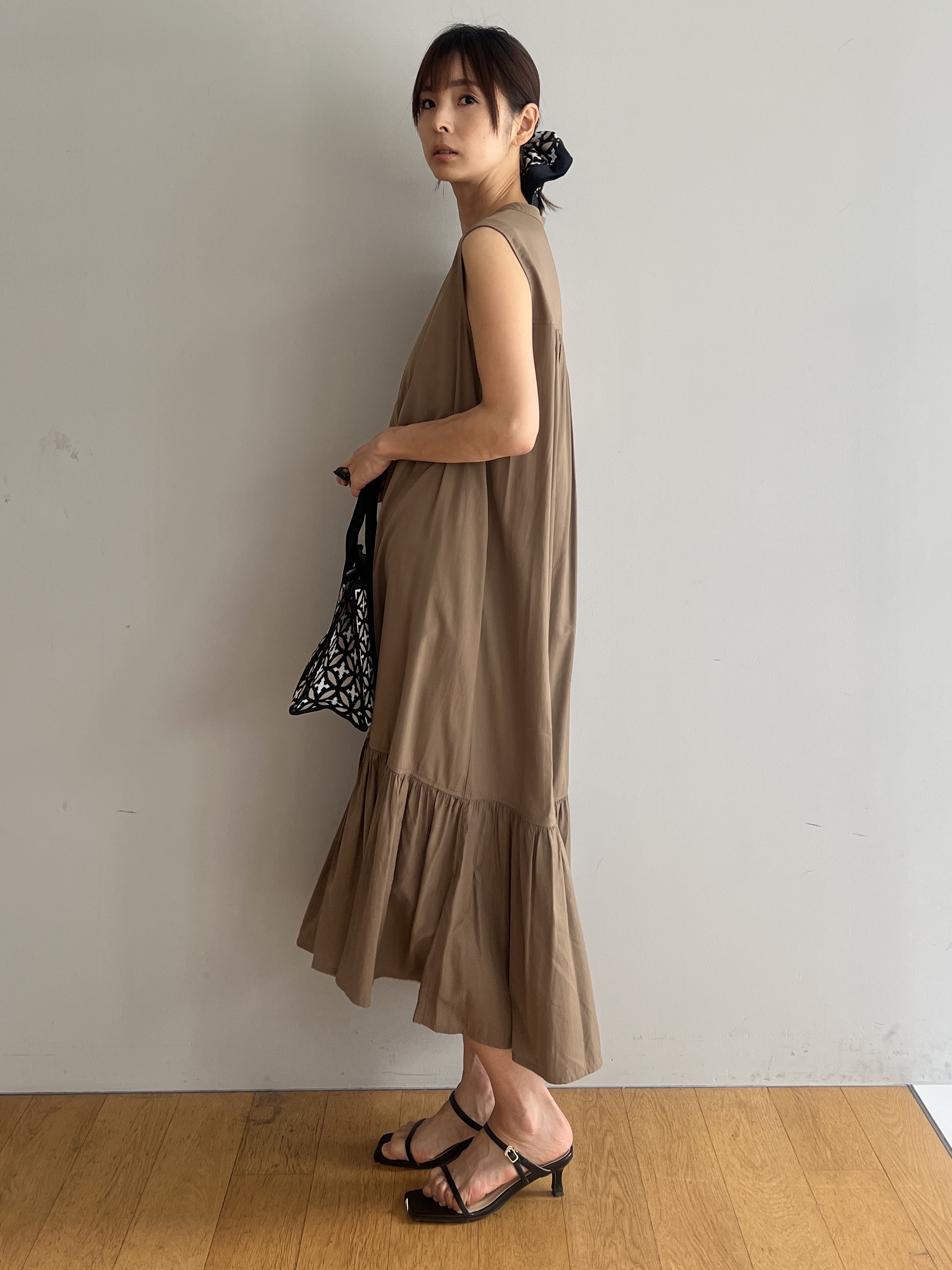 misaさんの「DRESSTERIOR｜【otonaMUSE5月号掲載】スキニーベルトサンダル」を使ったコーディネート