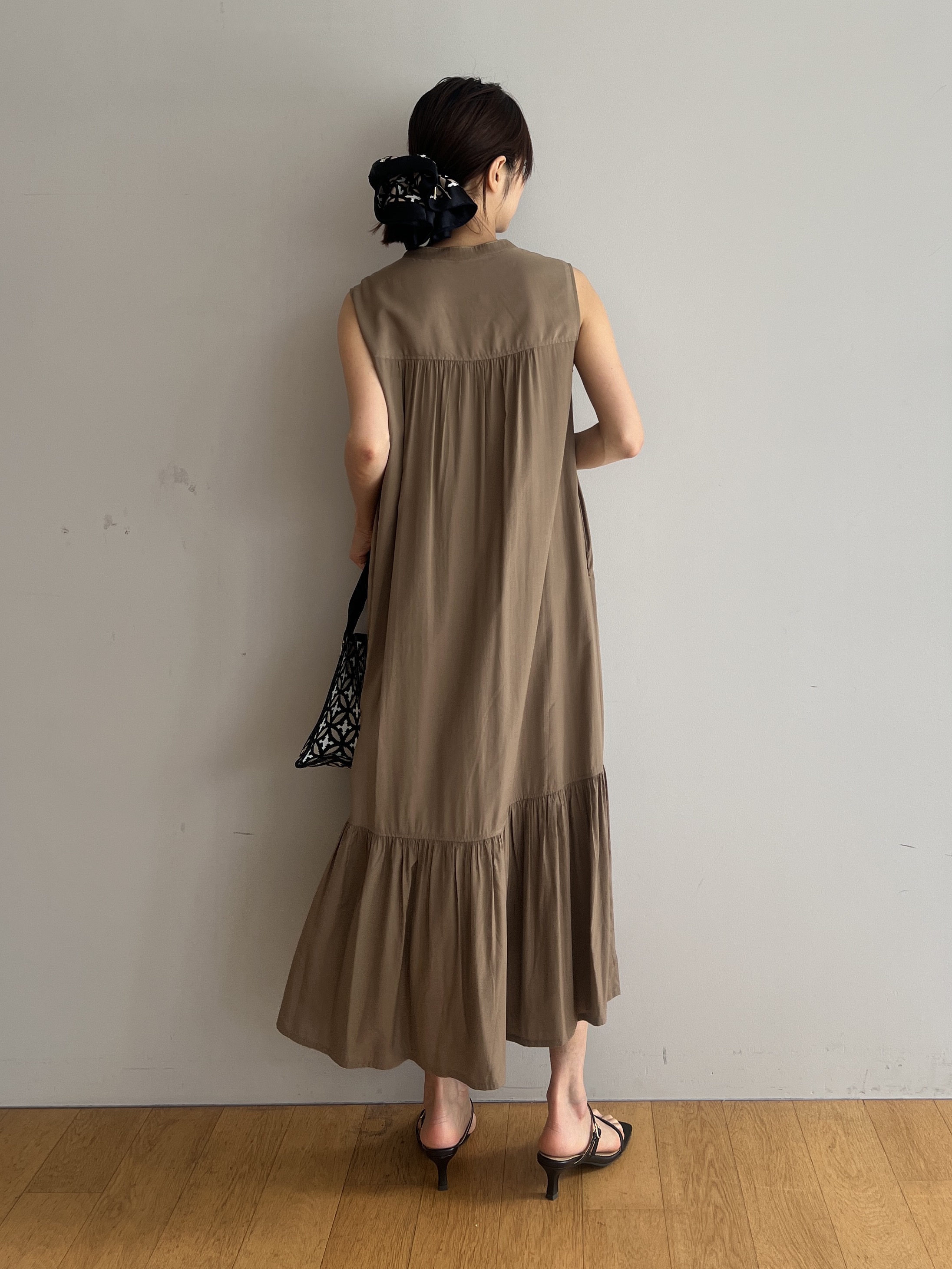 misaさんの「DRESSTERIOR｜【otonaMUSE5月号掲載】スキニーベルトサンダル」を使ったコーディネート