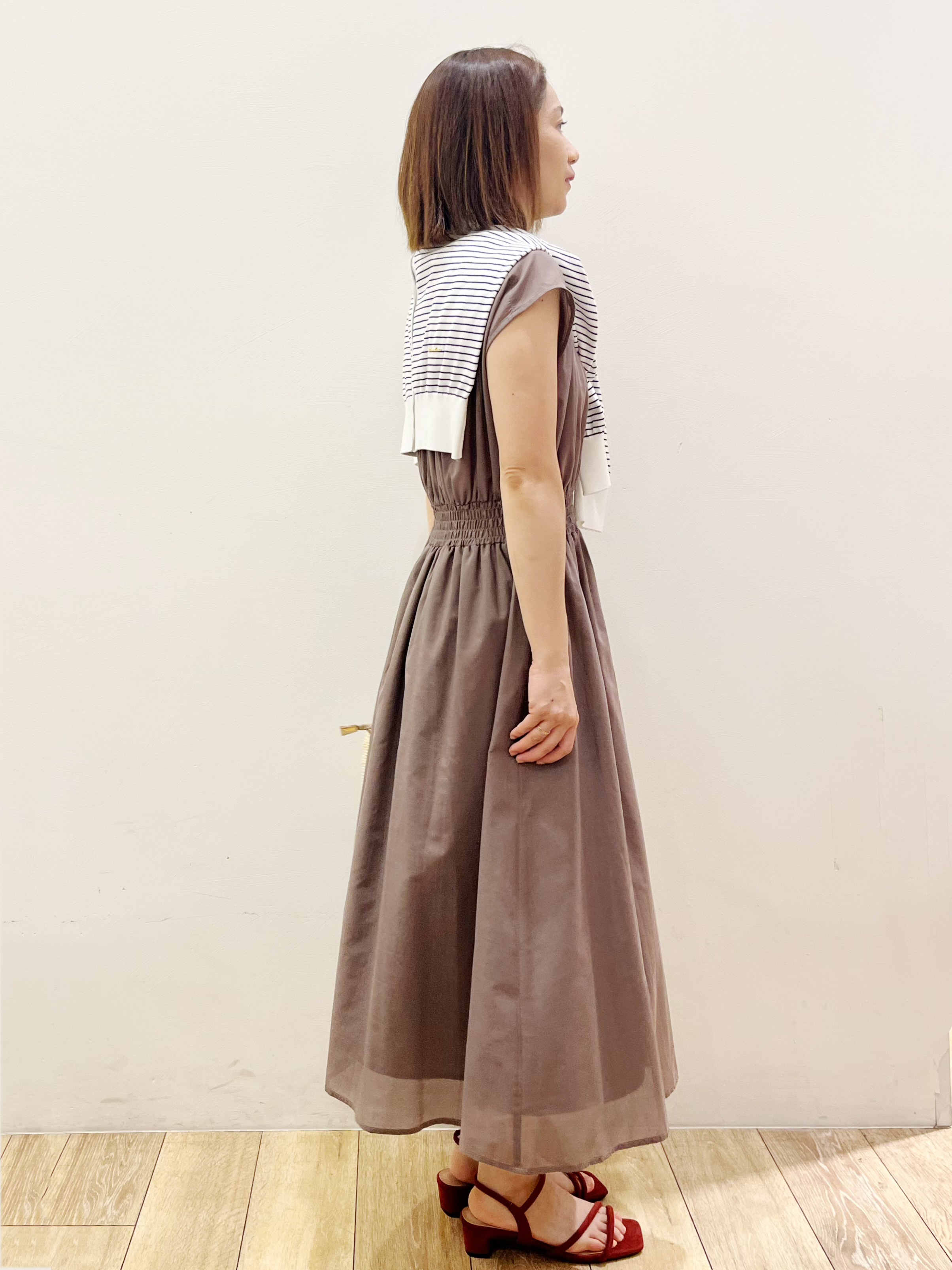 kcさんの「OPAQUE.CLIP｜【遮熱／UVケア】外気の熱を感じにくい！クルーネックカーディガン《洗濯機OK／抗ピリング／6col》」を使ったコーディネート