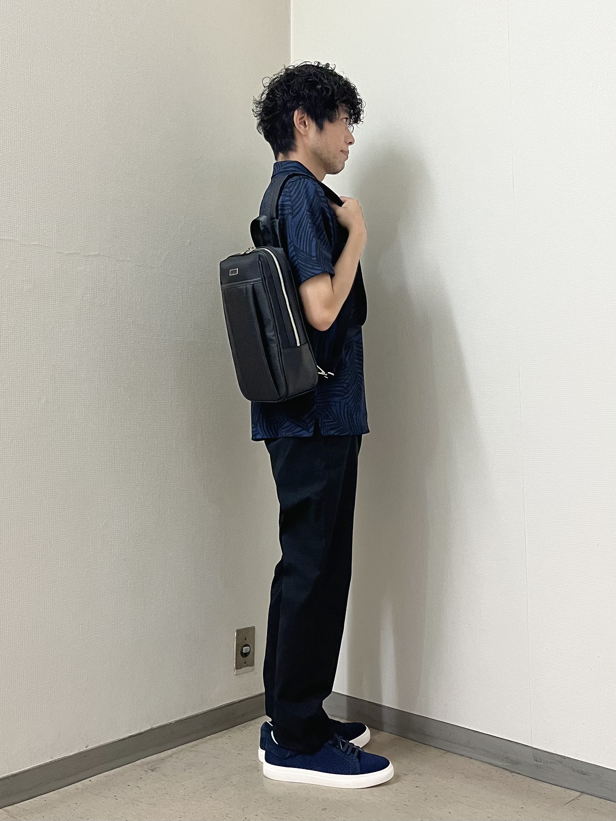 URAさんの「TAKEO KIKUCHI｜リーフ柄ポロシャツ」を使ったコーディネート