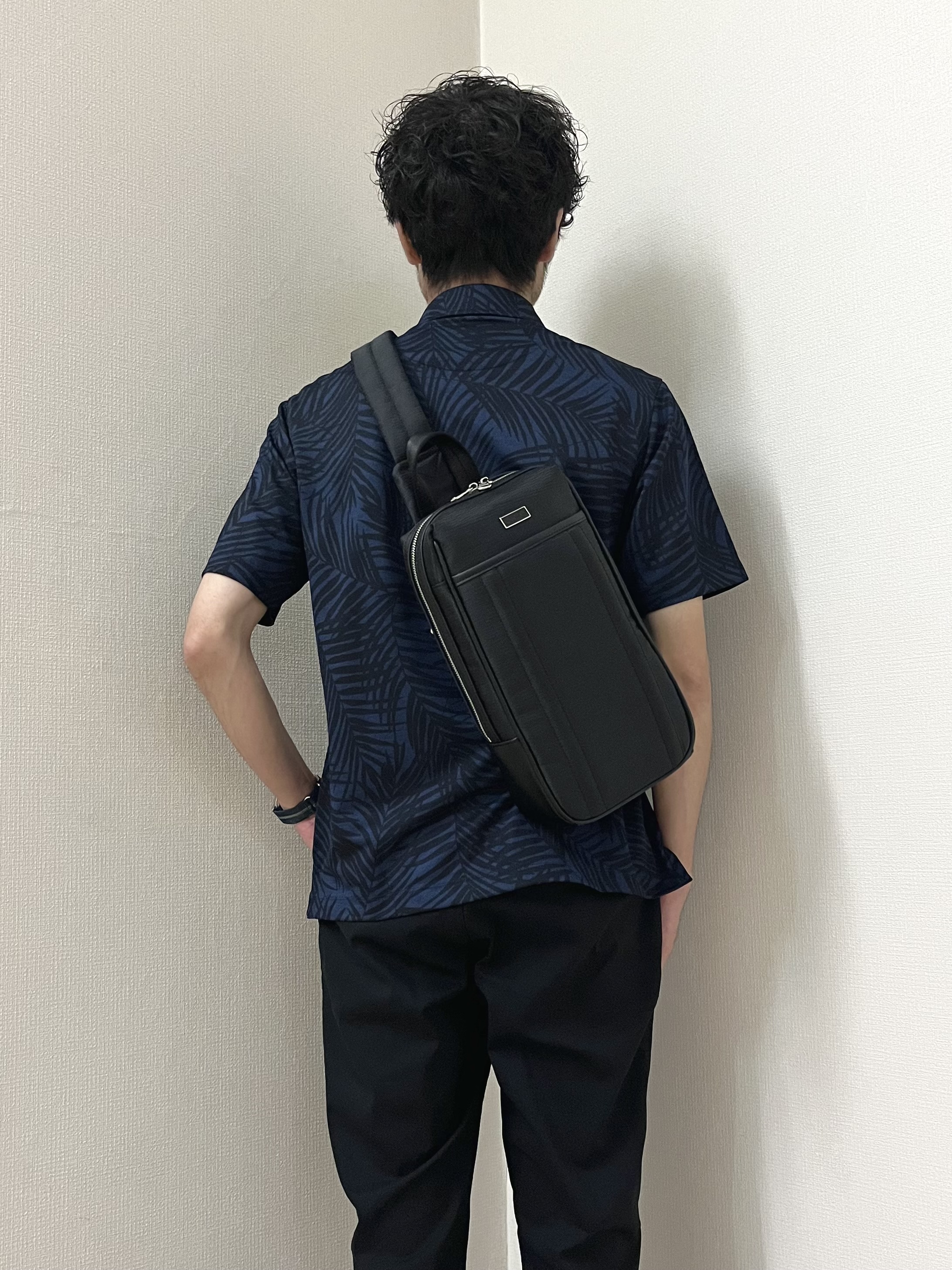 URAさんの「TAKEO KIKUCHI｜リーフ柄ポロシャツ」を使ったコーディネート