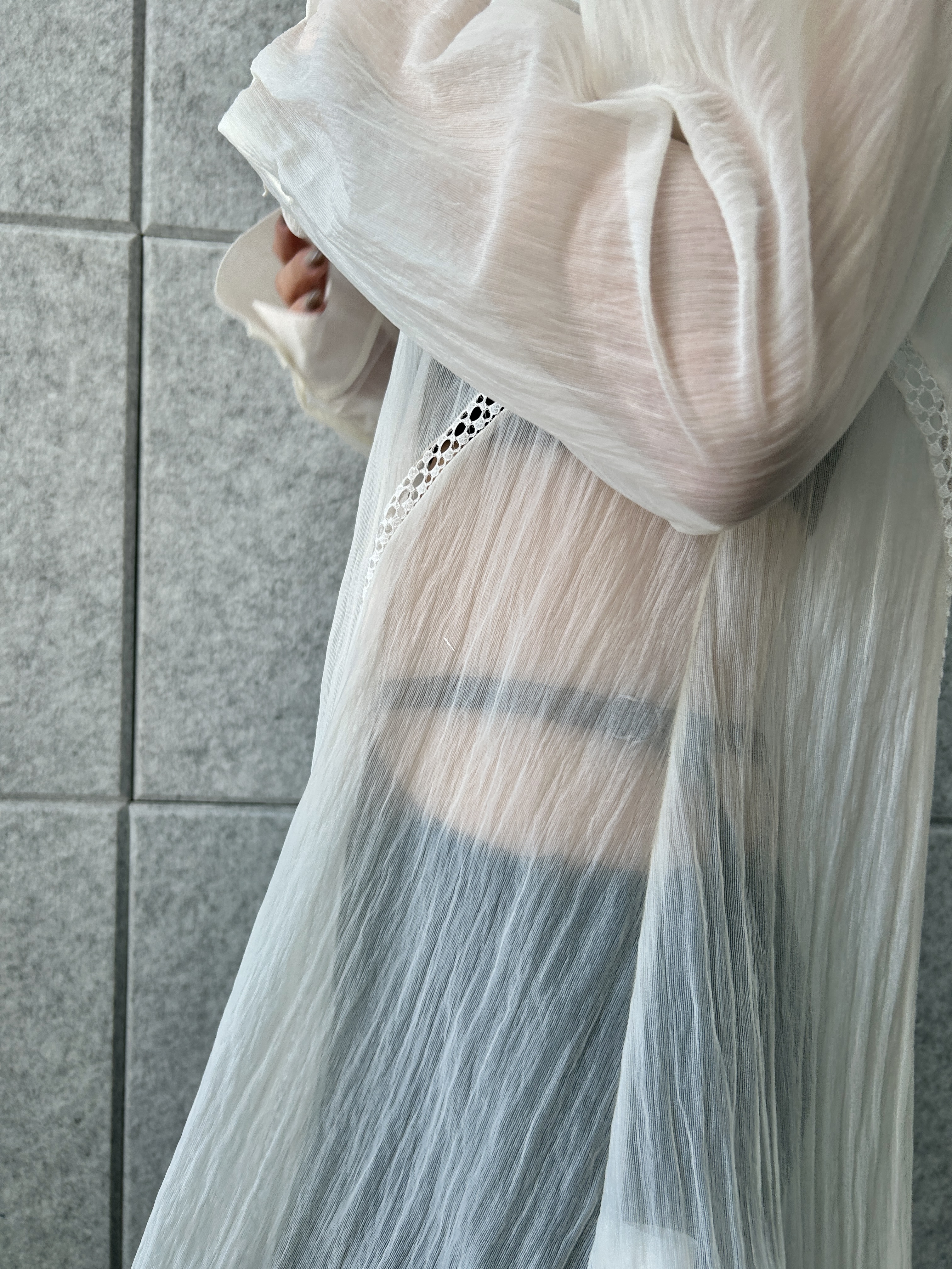 harunaさんの「CODE A｜lace－inset sheer tunic」を使ったコーディネート