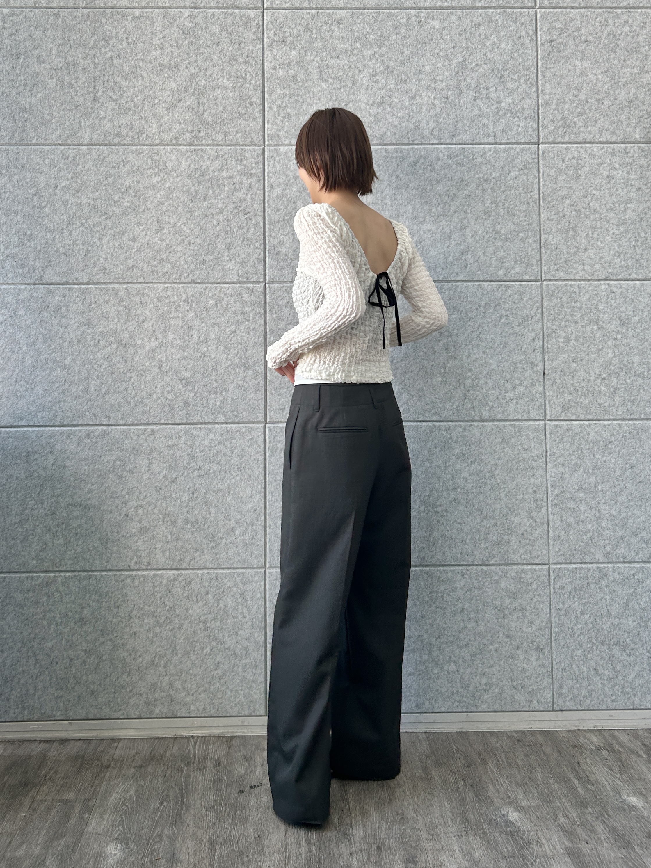 harunaさんの「CODE A｜crinkle ribbon 2way top」を使ったコーディネート