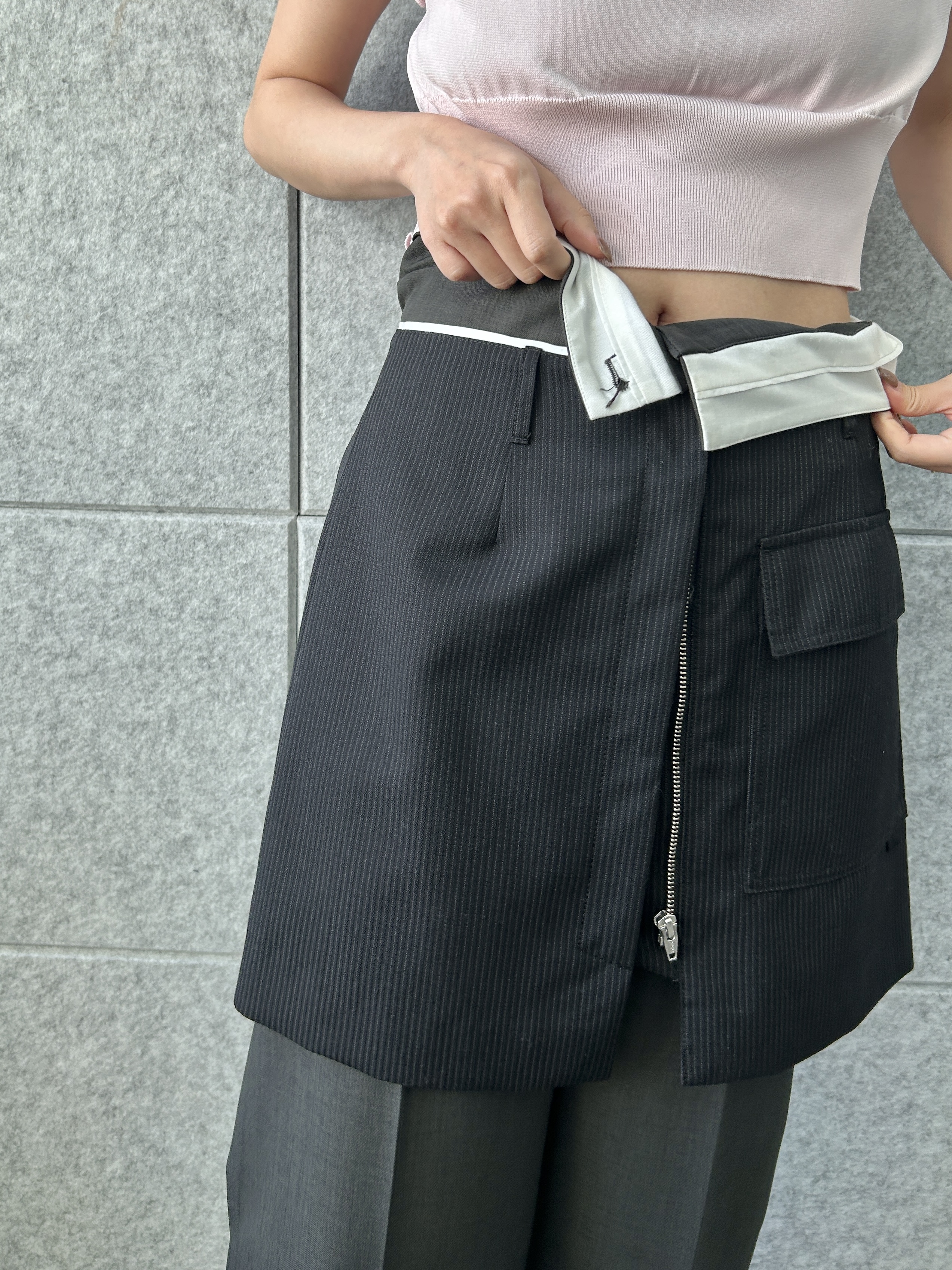 harunaさんの「CODE A｜design short vest」を使ったコーディネート