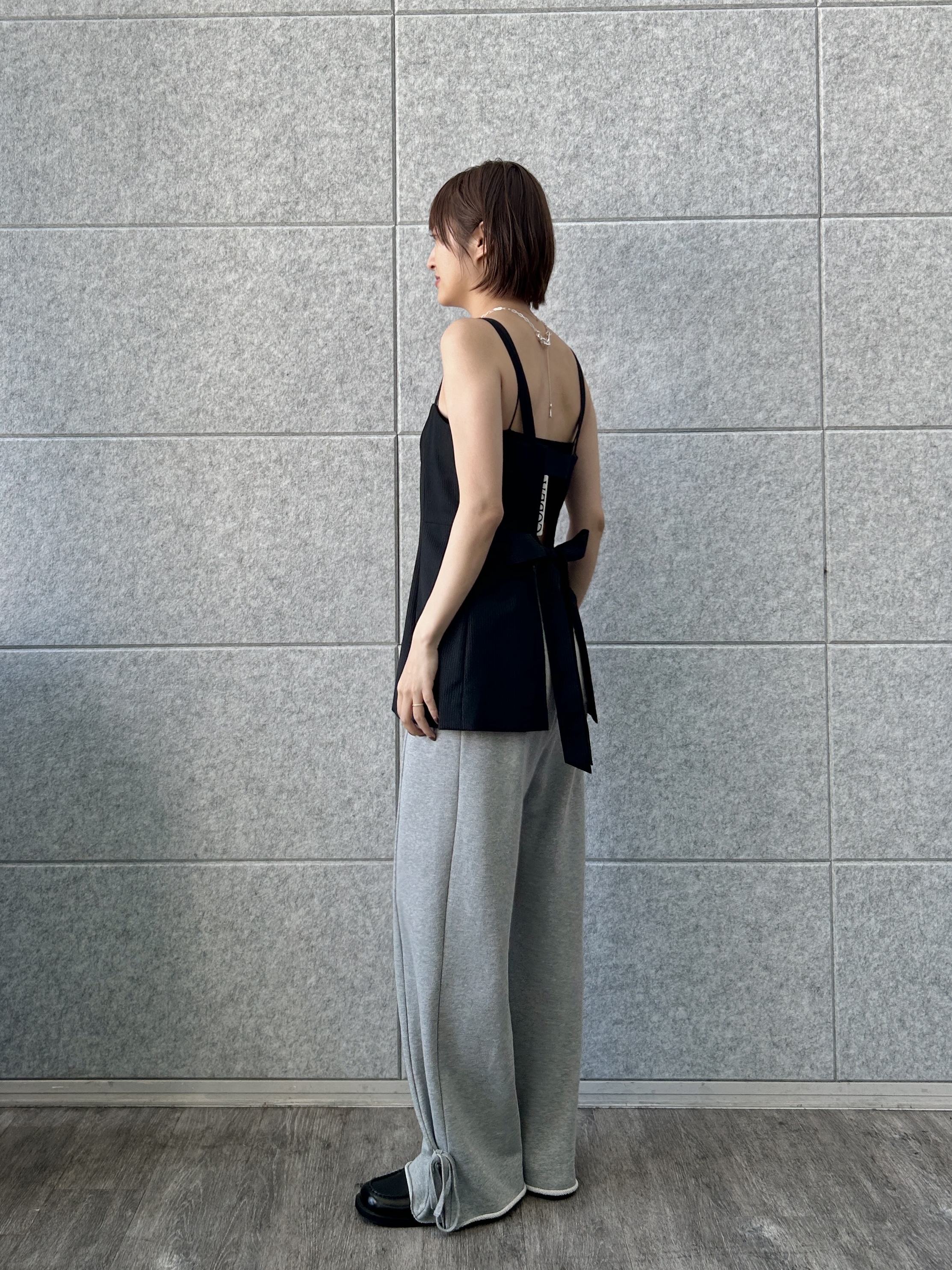 harunaさんの「CODE A｜corset stripe camisole」を使ったコーディネート