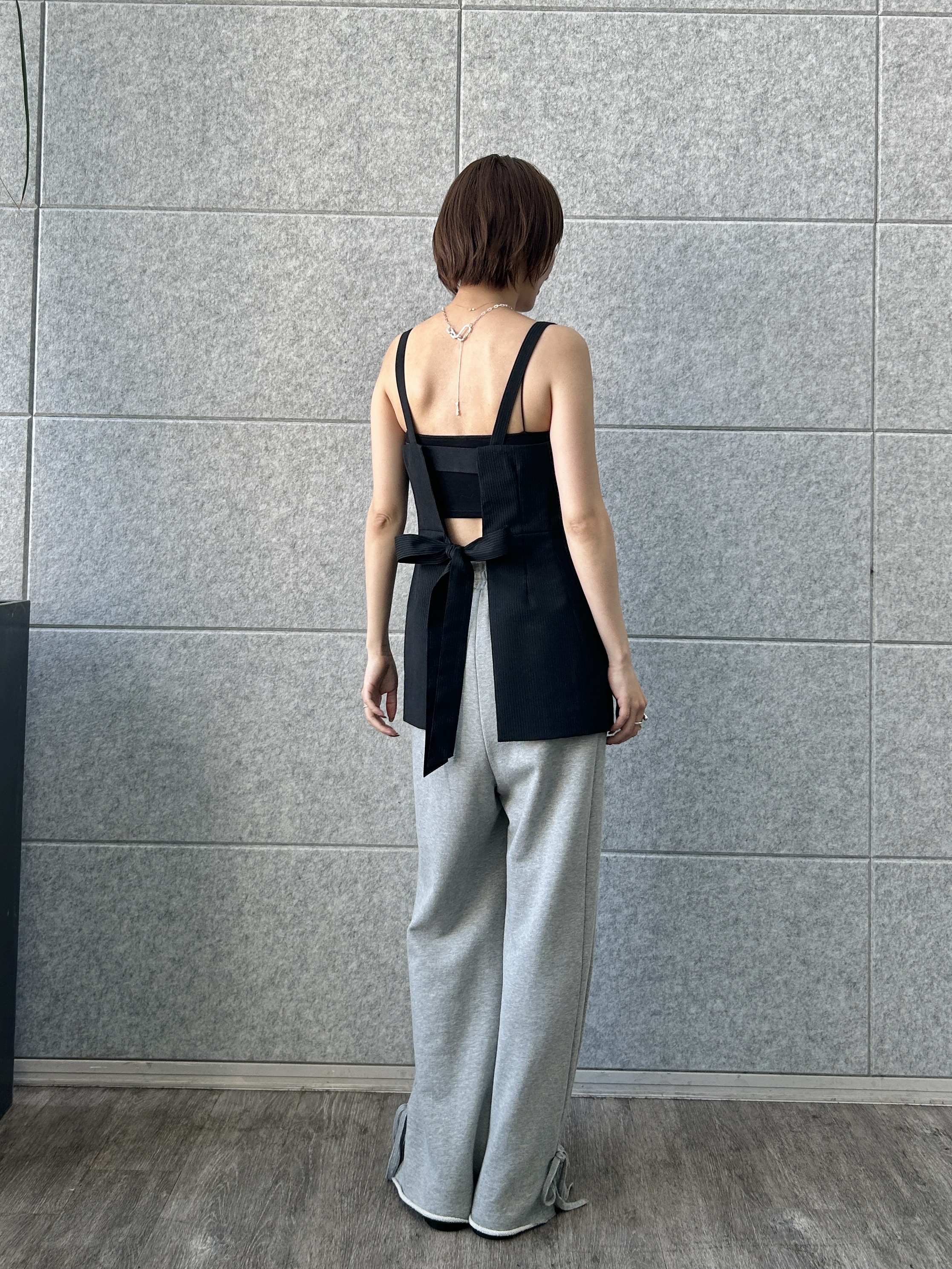 harunaさんの「CODE A｜corset stripe camisole」を使ったコーディネート