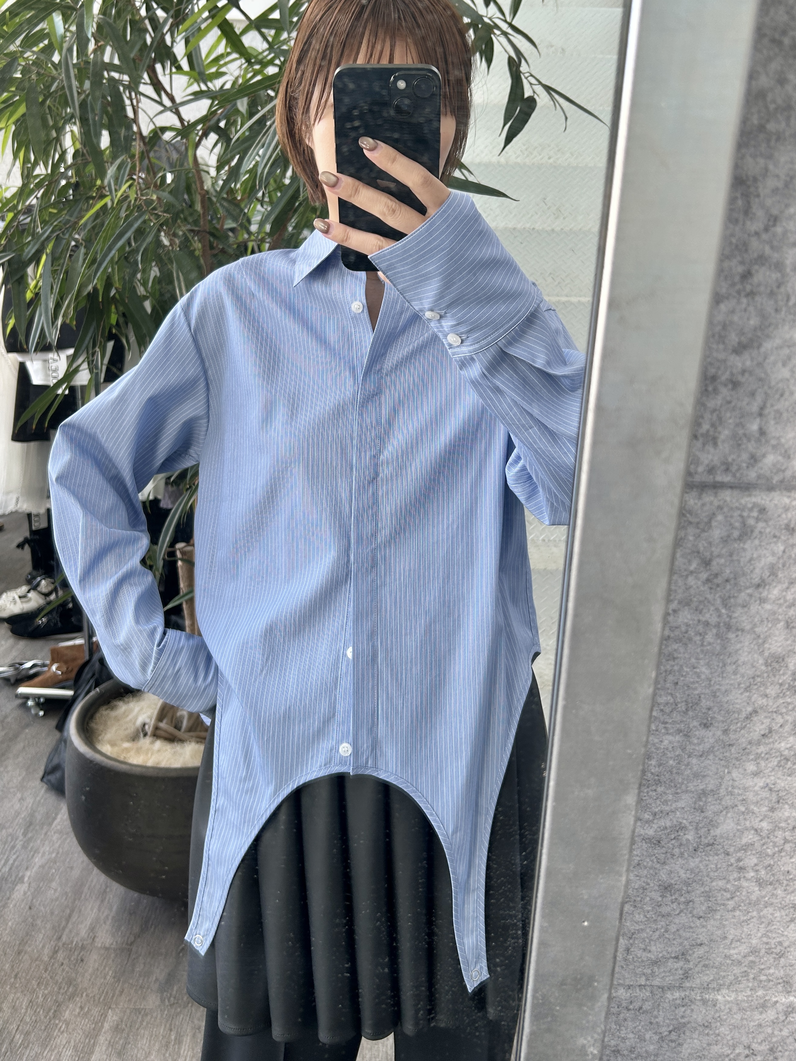 harunaさんの「CODE A｜flap detail stripe shirt」を使ったコーディネート