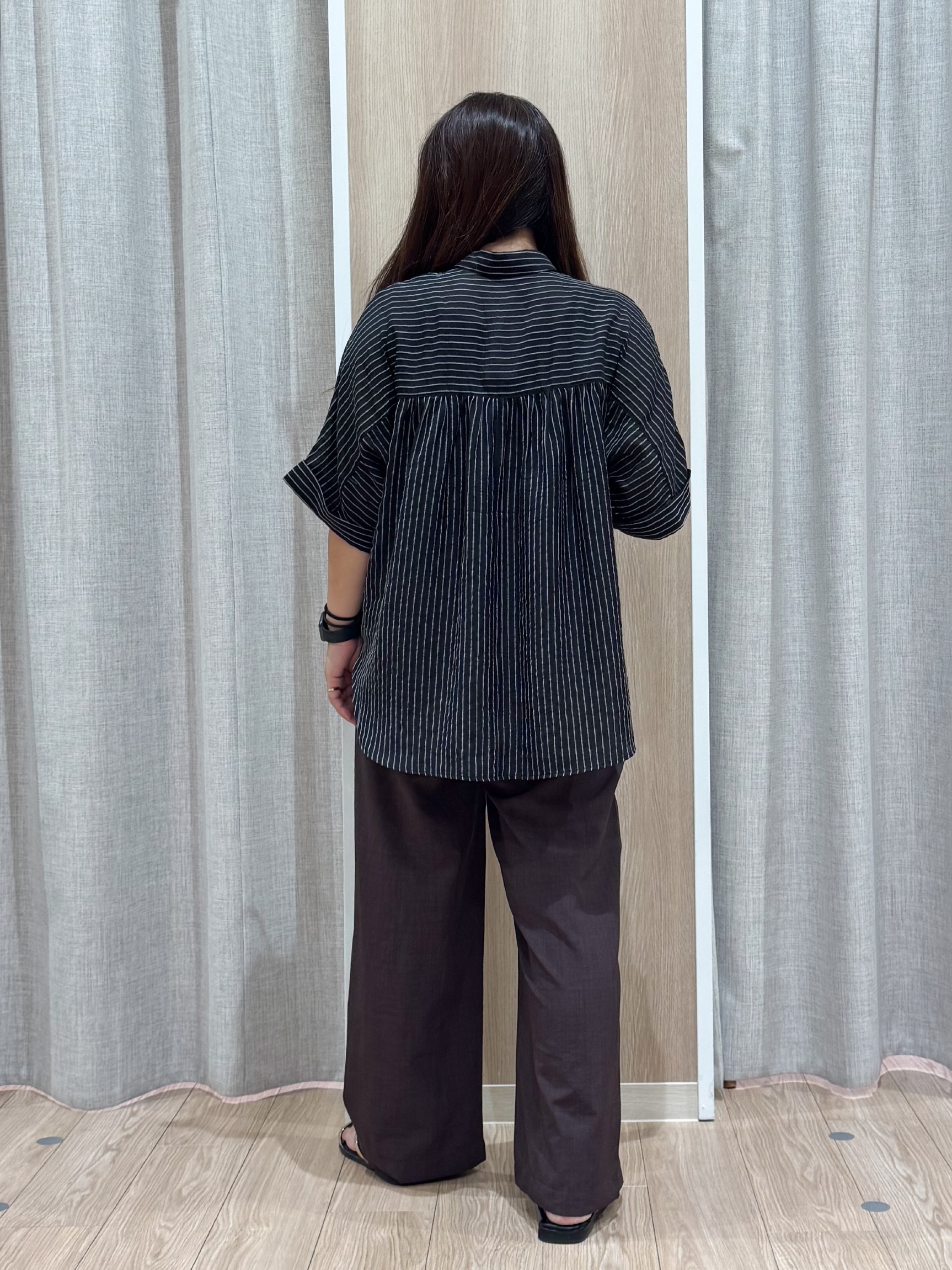 sachiさんの「grove｜【洗濯機◎・体型カバー】ON/OFF使える、シアースキッパーシャツ」を使ったコーディネート