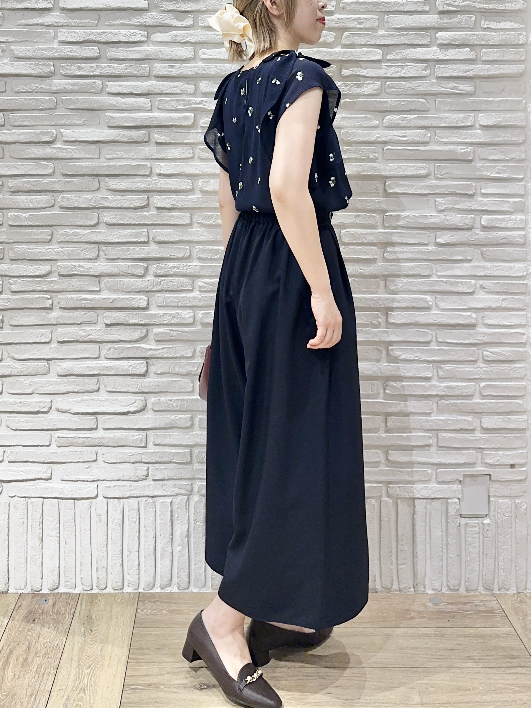 Hana...eさんの「index｜2wayフリルリボン刺繍ブラウス【洗濯機OK／イージーアイロン】」を使ったコーディネート