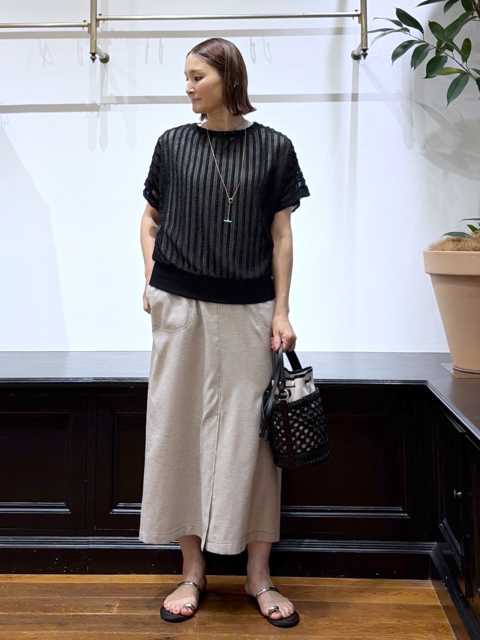 yoshikadoさんの「DRESSTERIOR｜【セットアップ可/UVカット/接触冷感/吸水速乾】ウォッシャブル Iラインワンピース」を使ったコーディネート