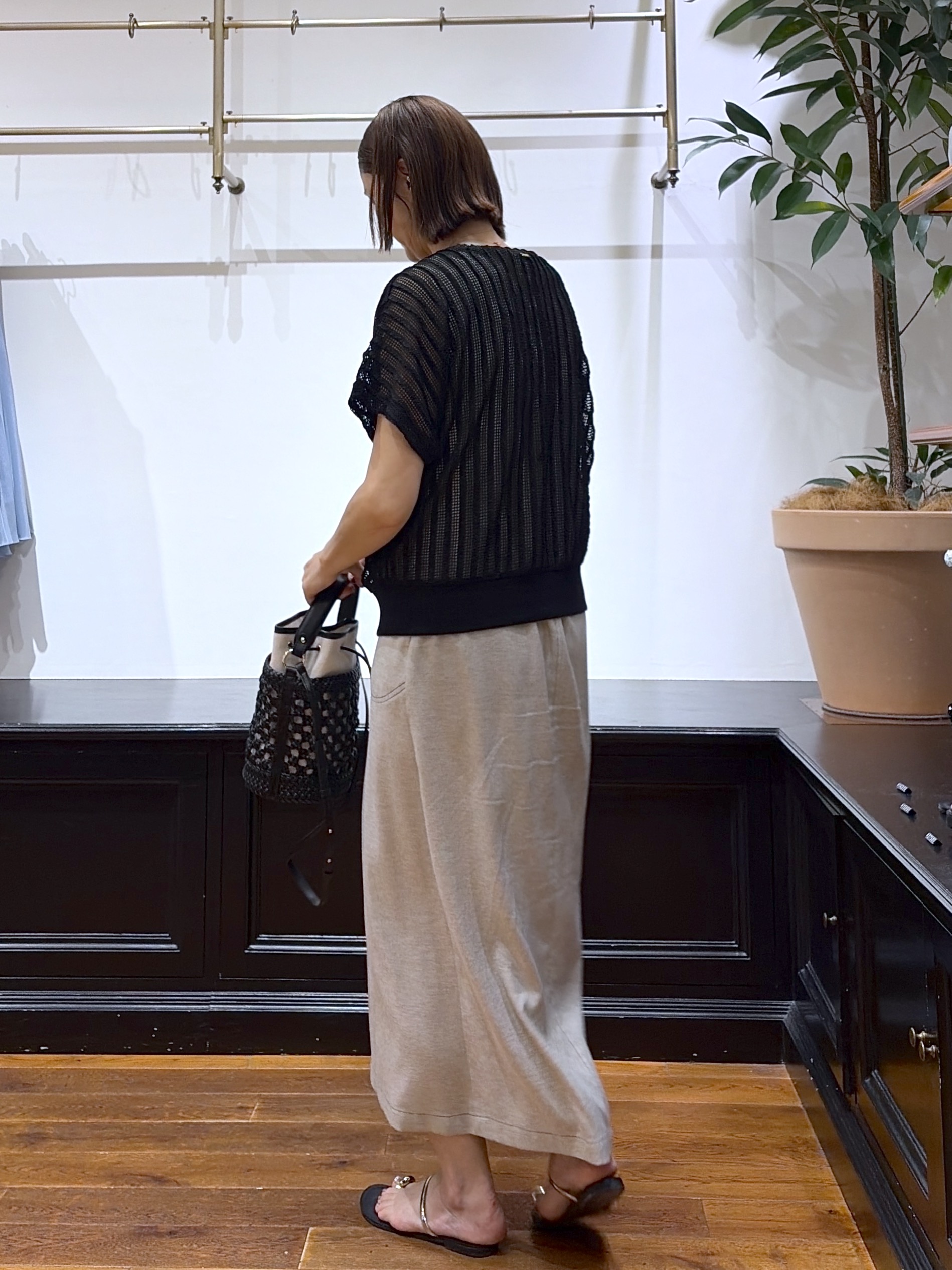 yoshikadoさんの「DRESSTERIOR｜【セットアップ可/UVカット/接触冷感/吸水速乾】ウォッシャブル Iラインワンピース」を使ったコーディネート