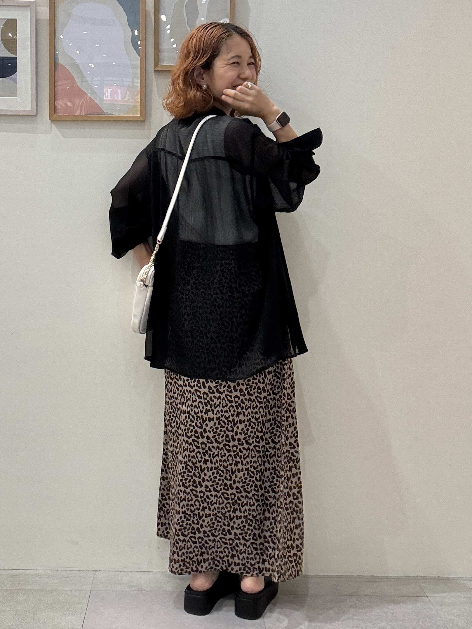 たけぴさんの「SHOO･LA･RUE｜【洗濯機可】ダブルポケット 楊柳しぼしぼシアーシャツ」を使ったコーディネート