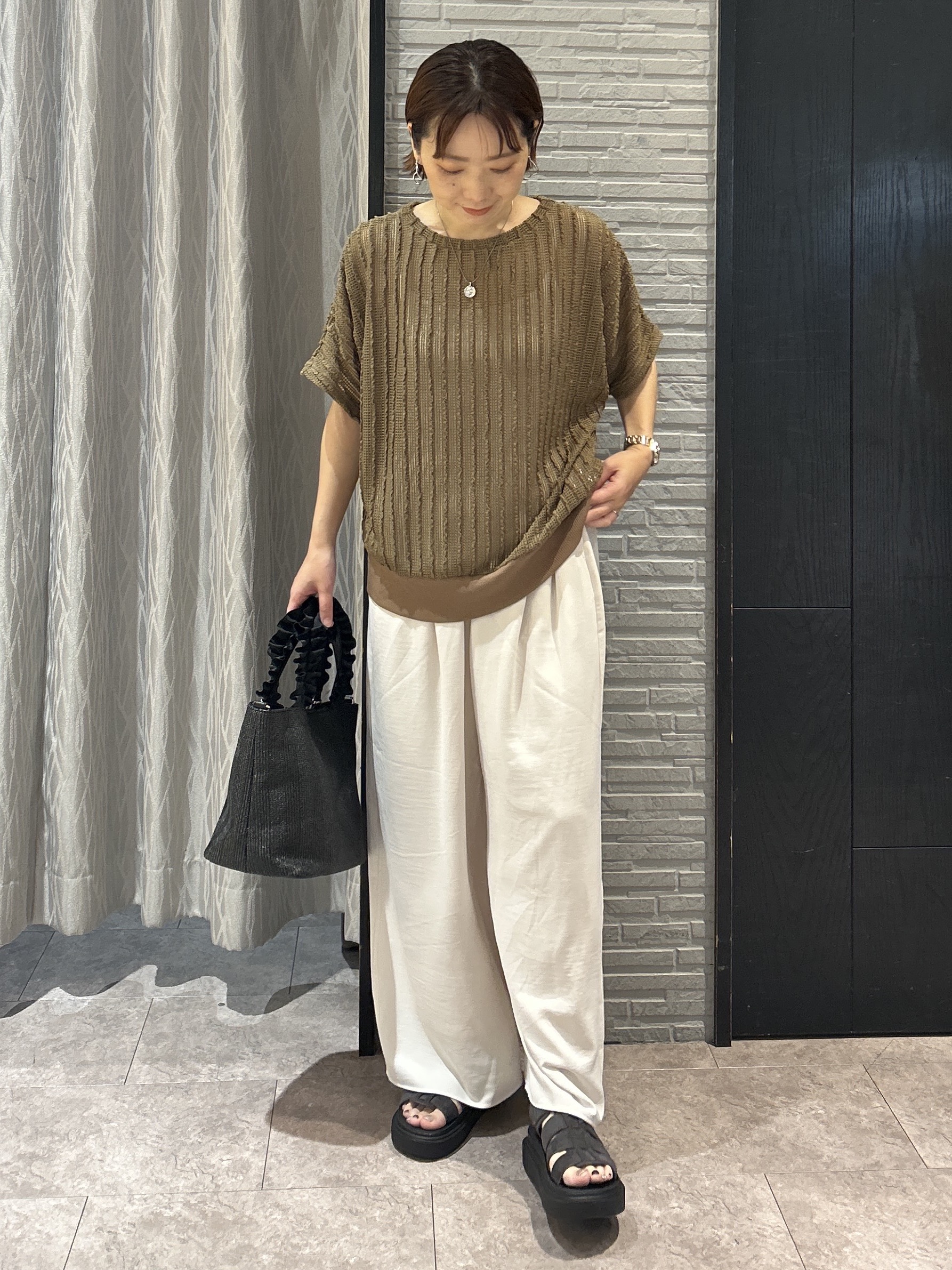 ga_riさんの「THE SHOP TK｜見た目涼やか メッシュジャカードトップス」を使ったコーディネート