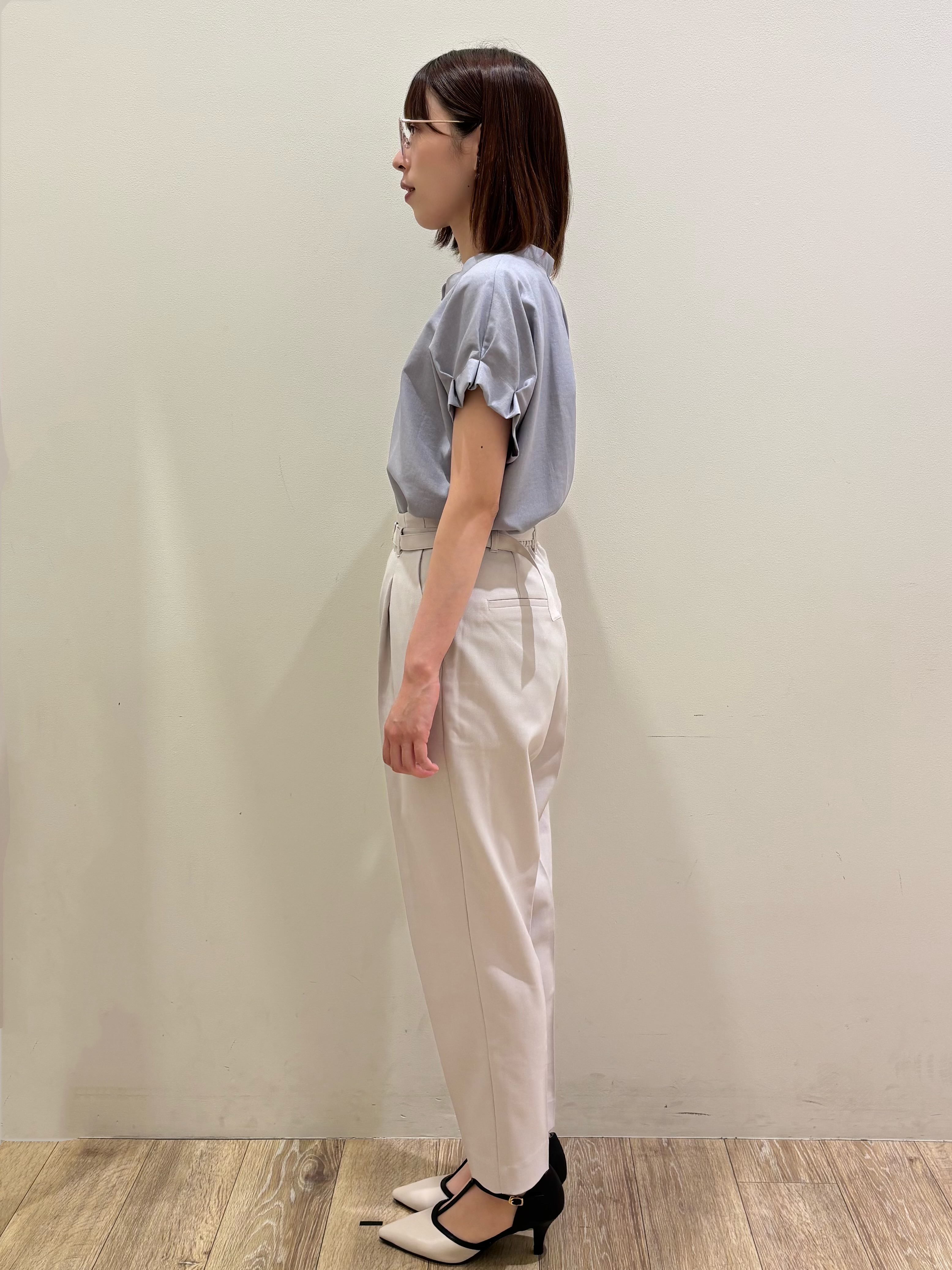 honamiさんの「index｜【接触冷感／吸水速乾】タックスキッパーブラウス《防シワ／イージーアイロン／洗濯機OK／9col》」を使ったコーディネート