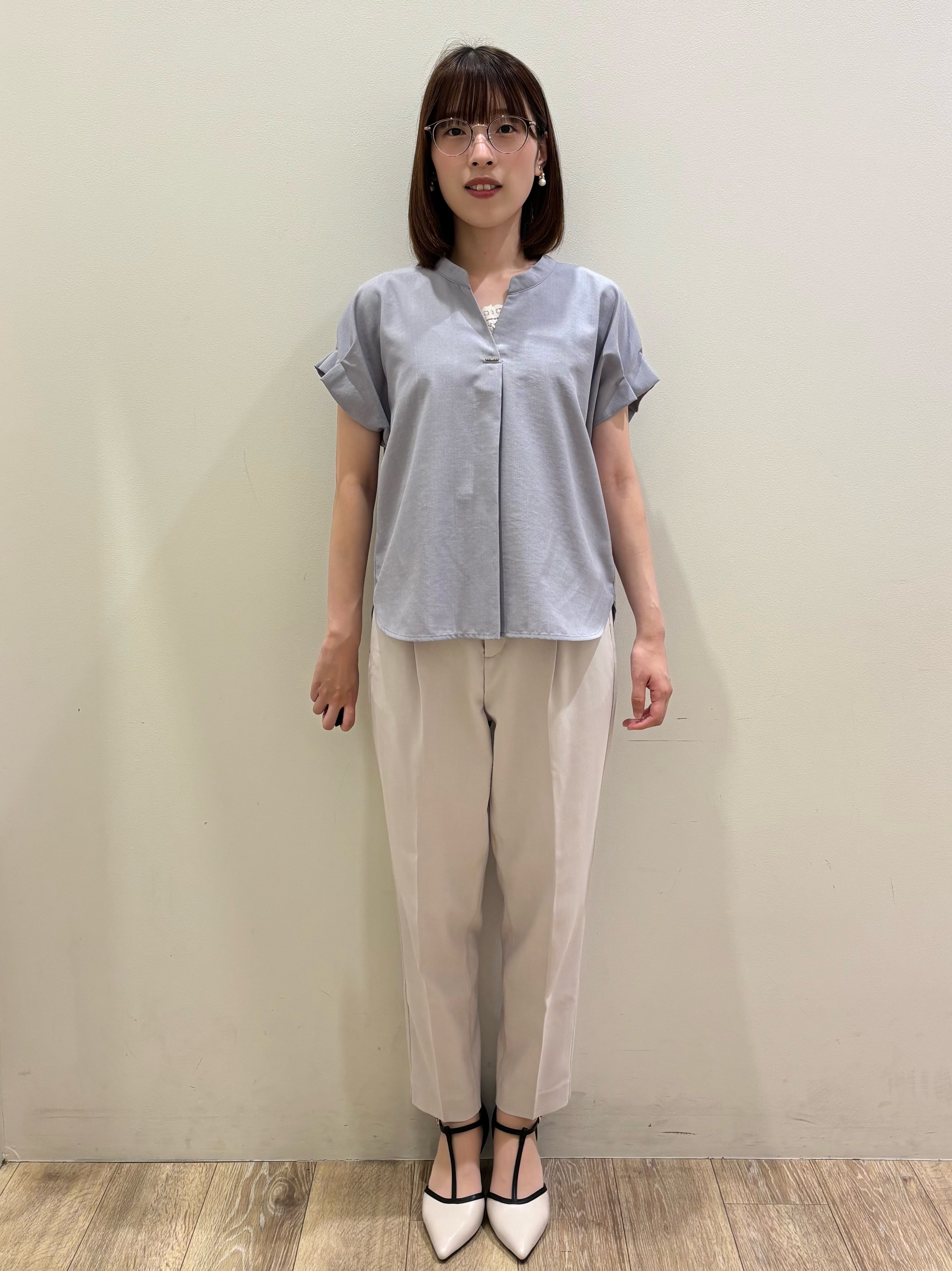 honamiさんの「index｜【接触冷感／吸水速乾】タックスキッパーブラウス《防シワ／イージーアイロン／洗濯機OK／9col》」を使ったコーディネート